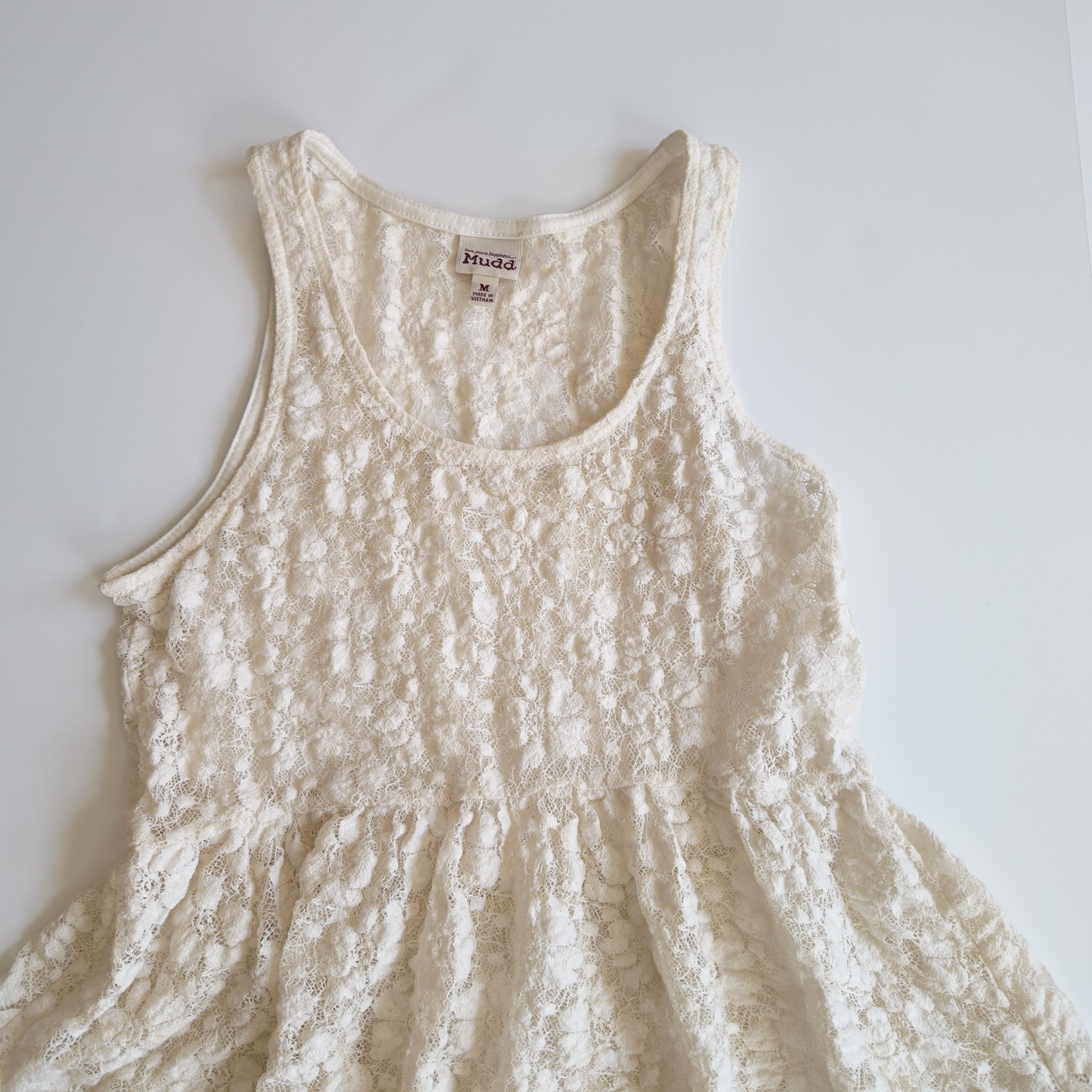Y2K Mudd white lace flowy top size medium vintage 2000s BOHO