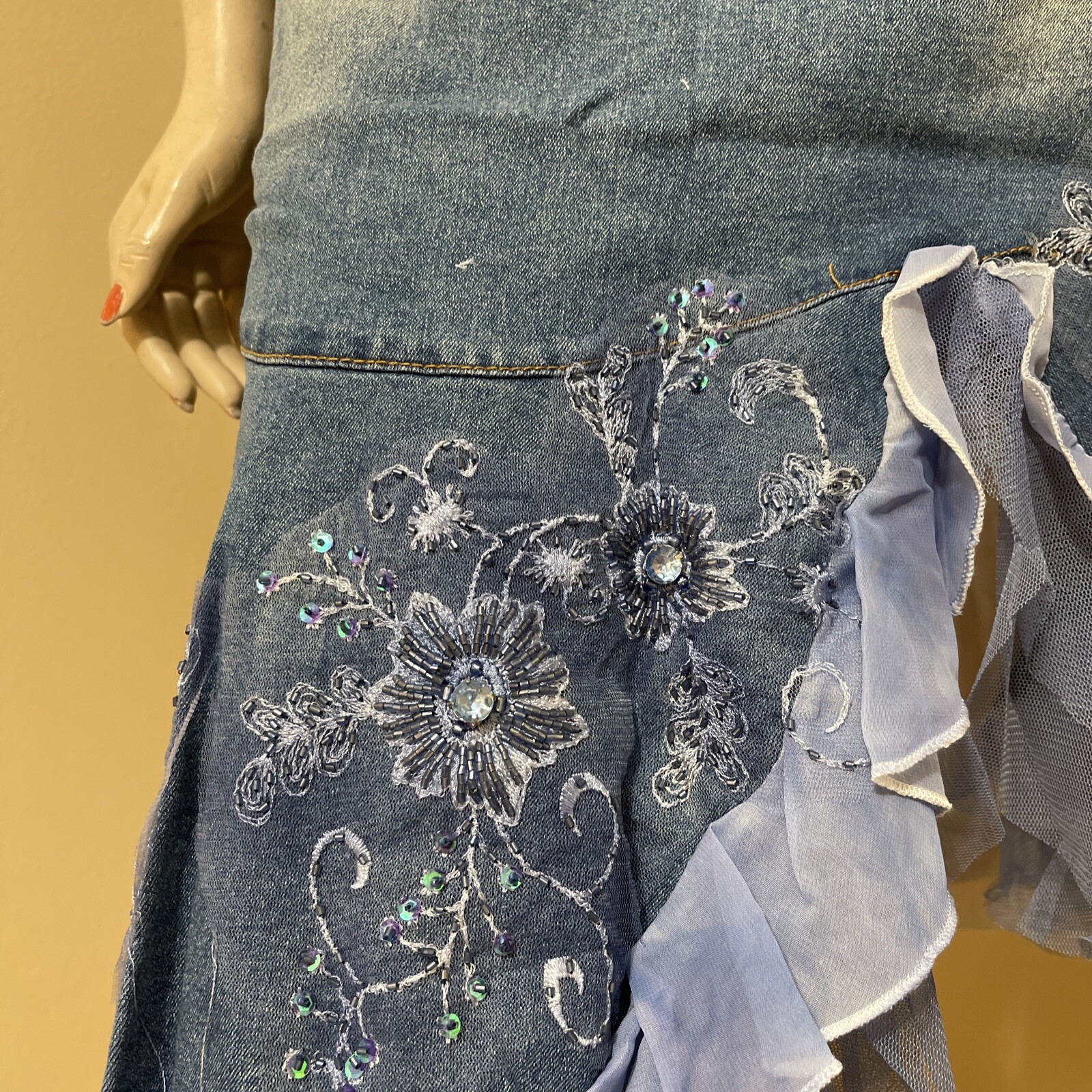 Women’s Blue Denim Cotton Casual Stretch Bead Boho Zipper Size M(6-8) Skirt 3277
