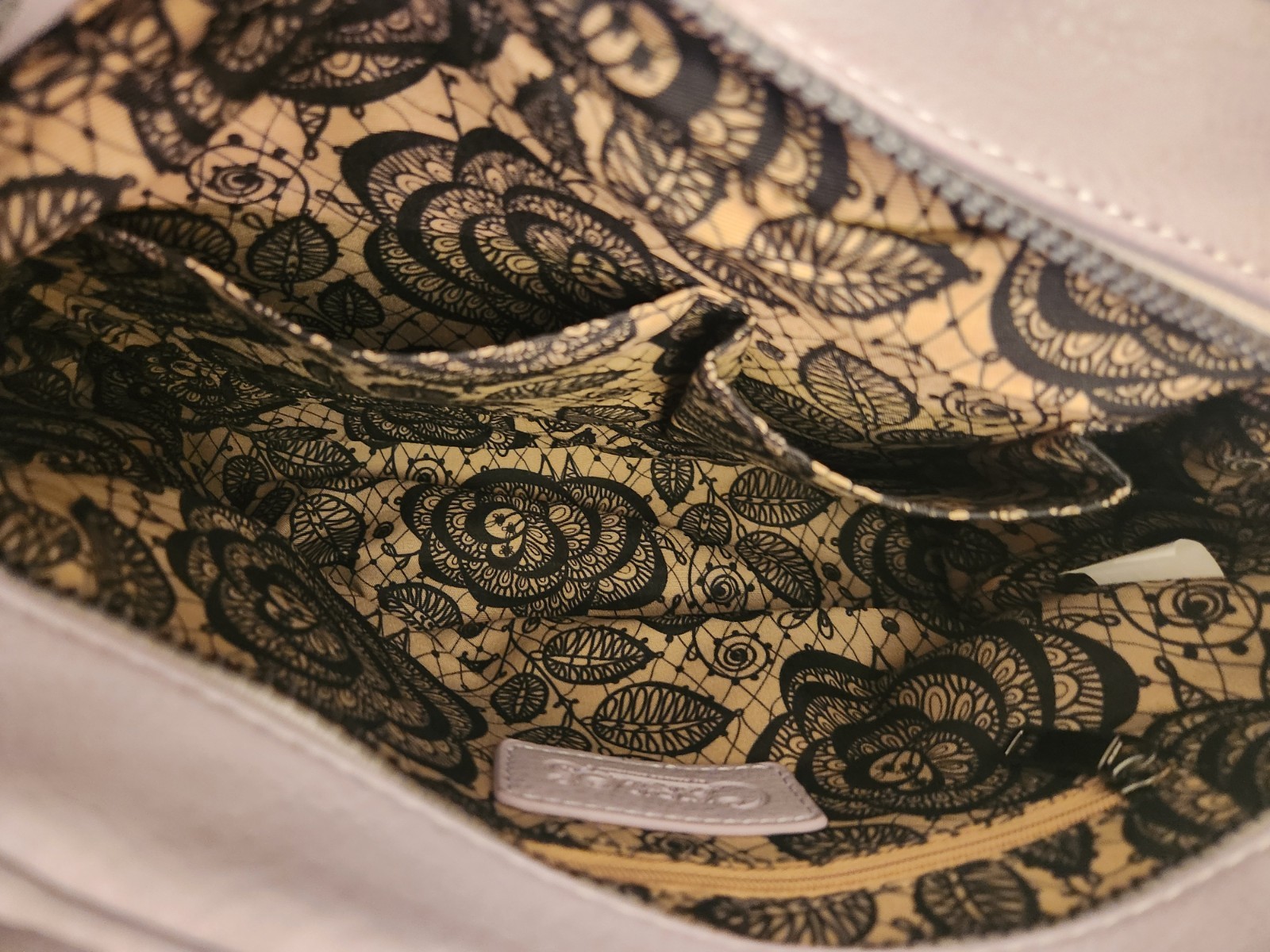 Handbag Carlos Santana NEW WITHOUT TAGS FAUX LEATHER WITH ZIPPERS