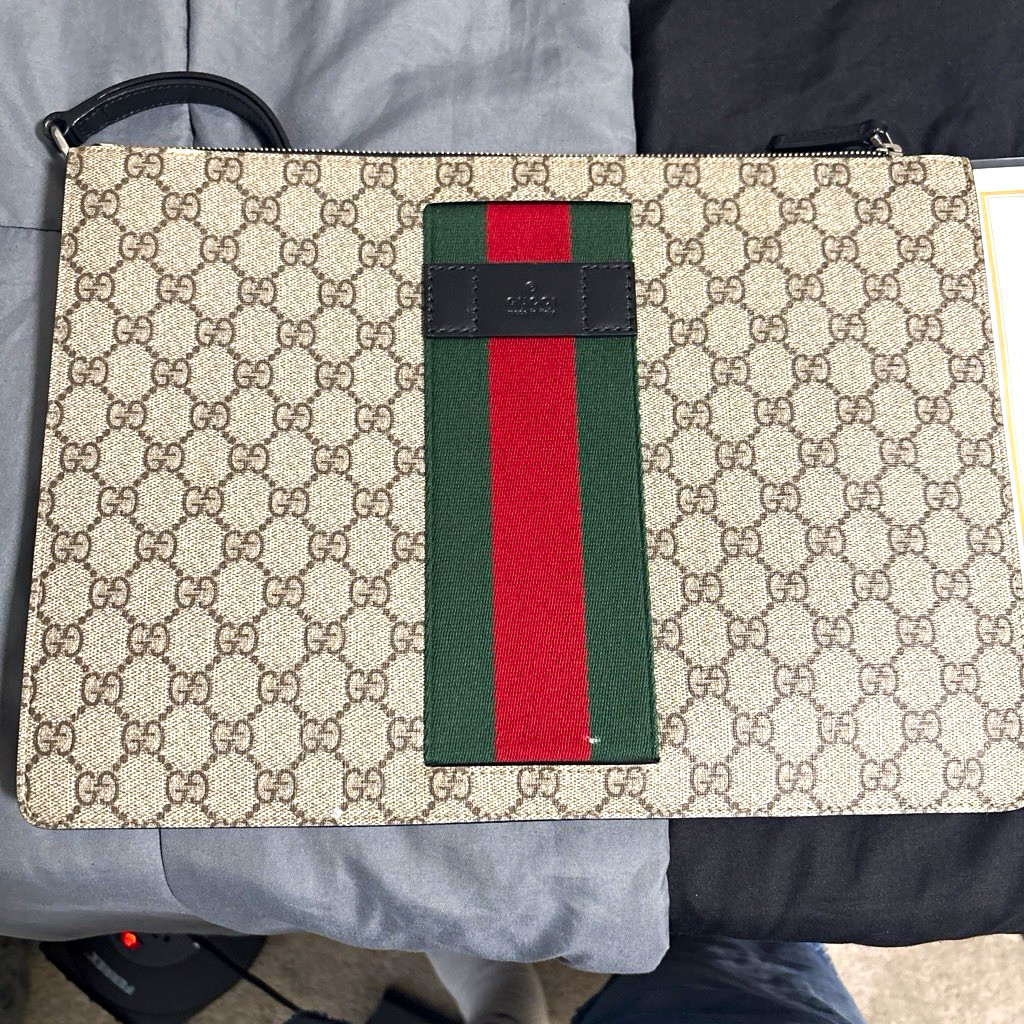 Gucci GG Supreme Web Stripe Zip Clutch Wristlet Pouch Beige Green Red