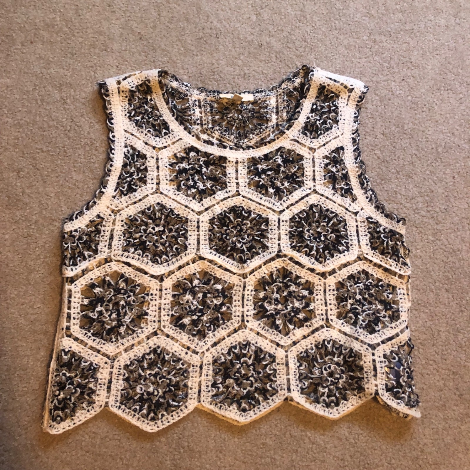 G & D Crochet Hexagon Top Women’s Size Medium Retro 60s Festival Boho