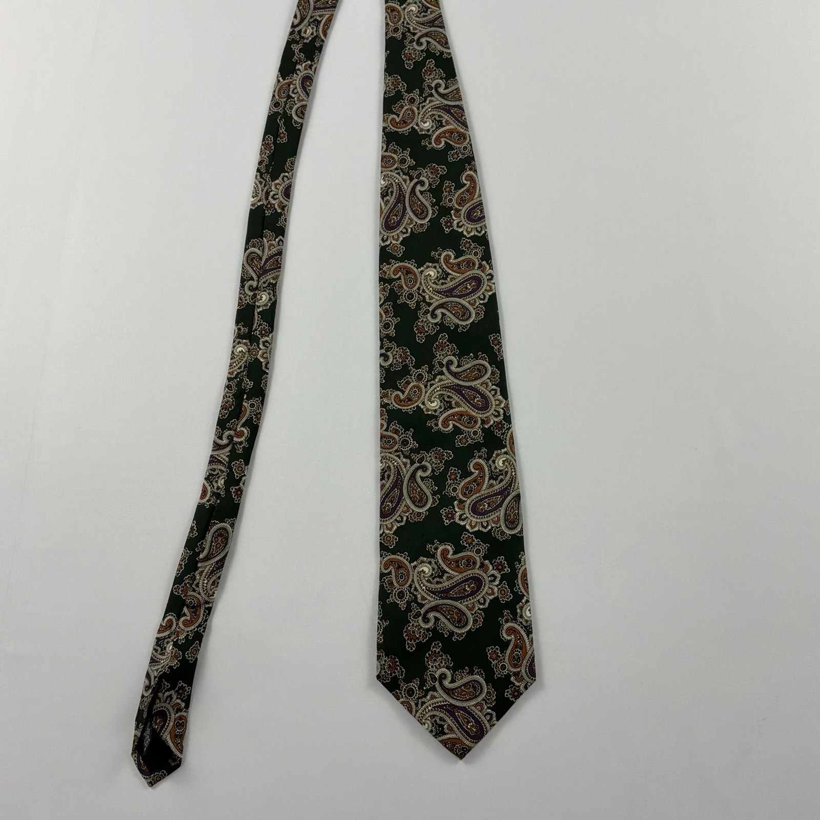 J.S.A. Bank Executive Collection Men’s Green Woven Silk Paisley Pointed Tie