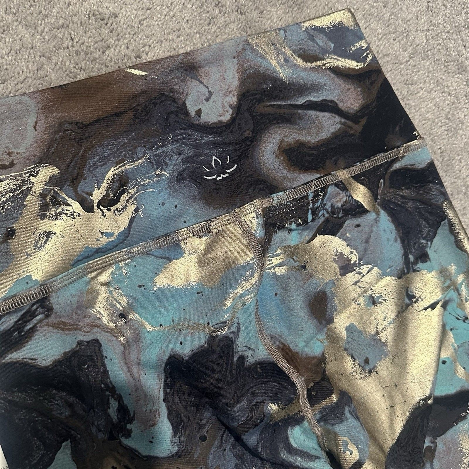 Beyond Yoga Leggings $110 M Blue Gold Marble High Waist Midi Gym Workout Running