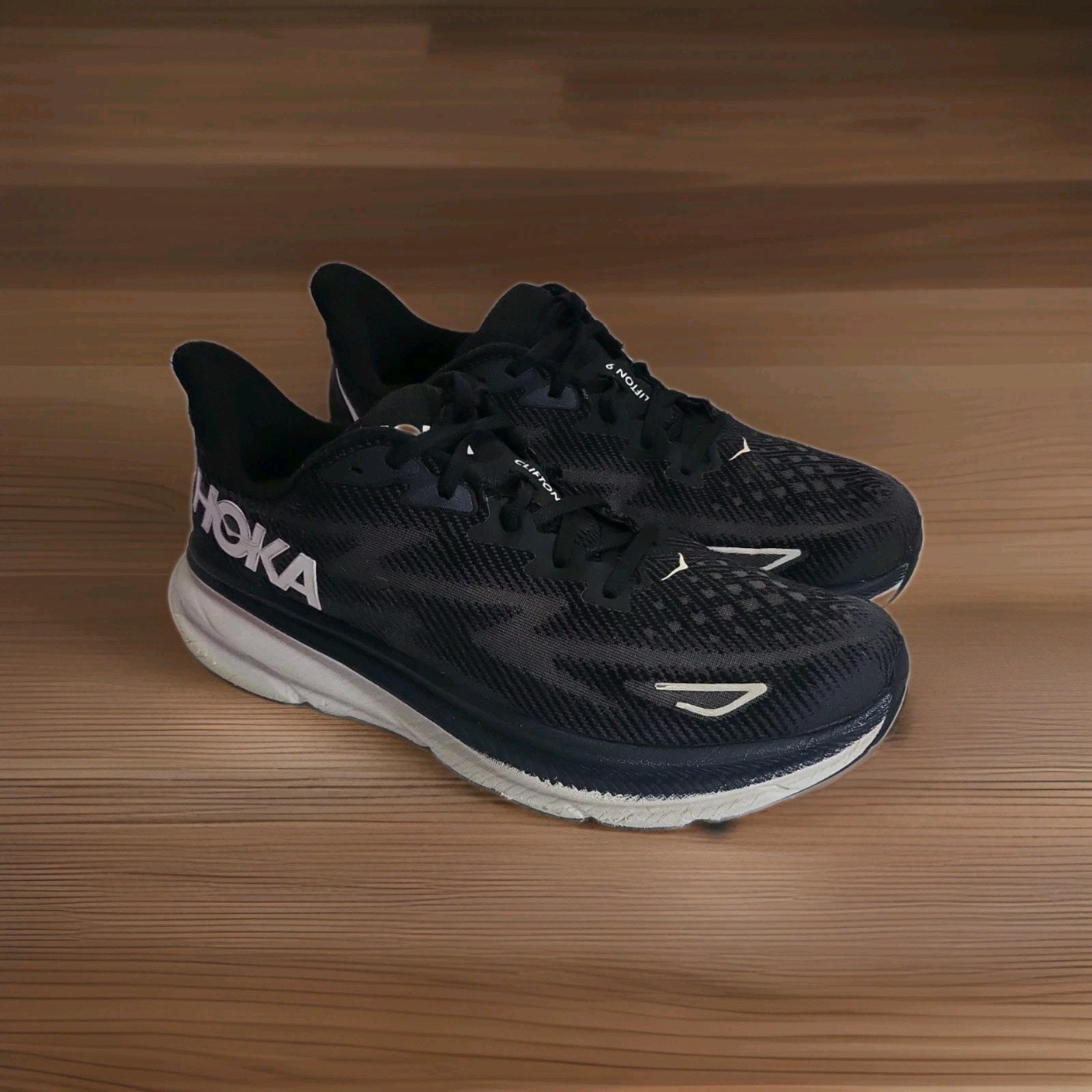 Hoka Clifton 9 Running Shoe Sneaker Black White Gray 1127895 BWHT Mens US 11.5 D