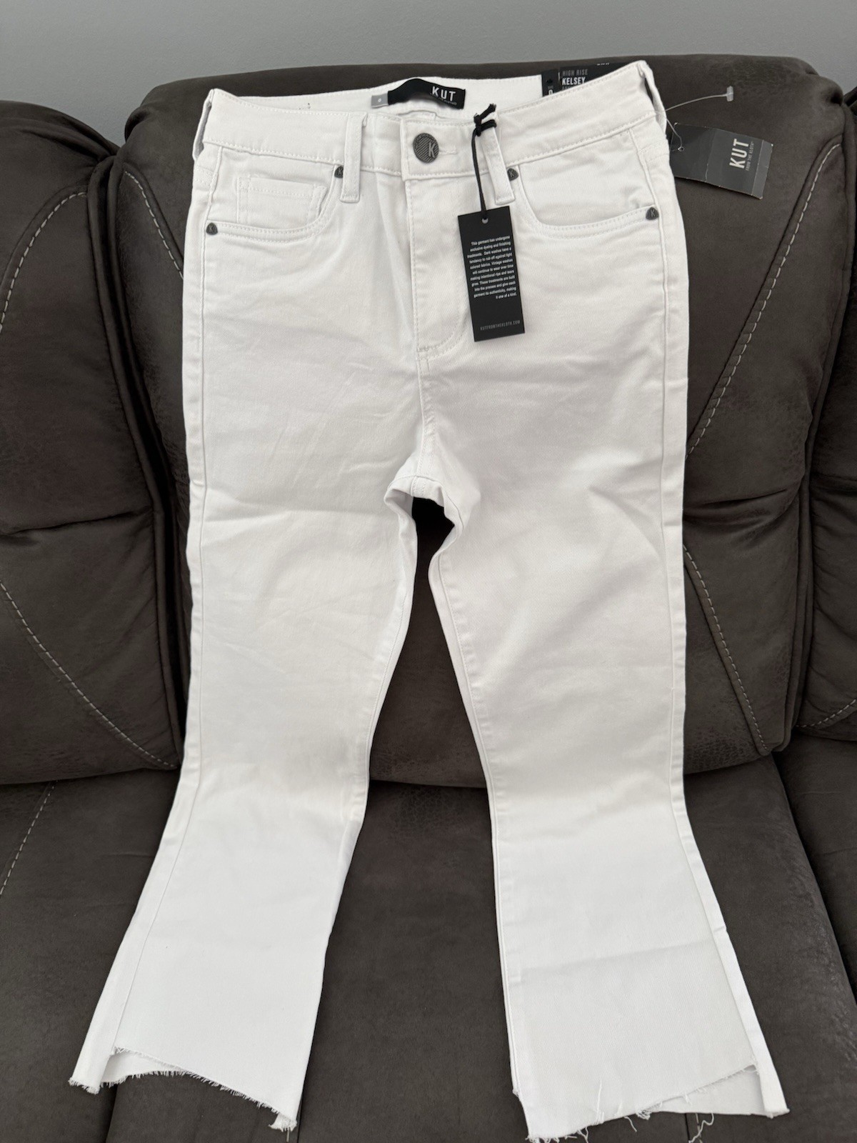 KUT From The Cloth High Rise Rachael Fab AB Mom Jeans White Size 0 Raw Hem Cute