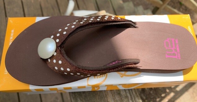 Switchflops MOLLY-Brown-Changeable Straps New in the Box!! Asst Sizes