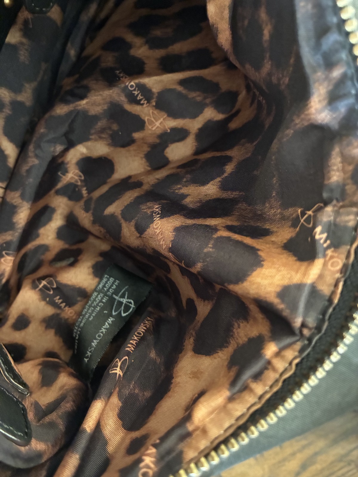 B. Makowsky Black Leather Shoulder Bag Purse Matching Wallet Dust Bag Set Leopar