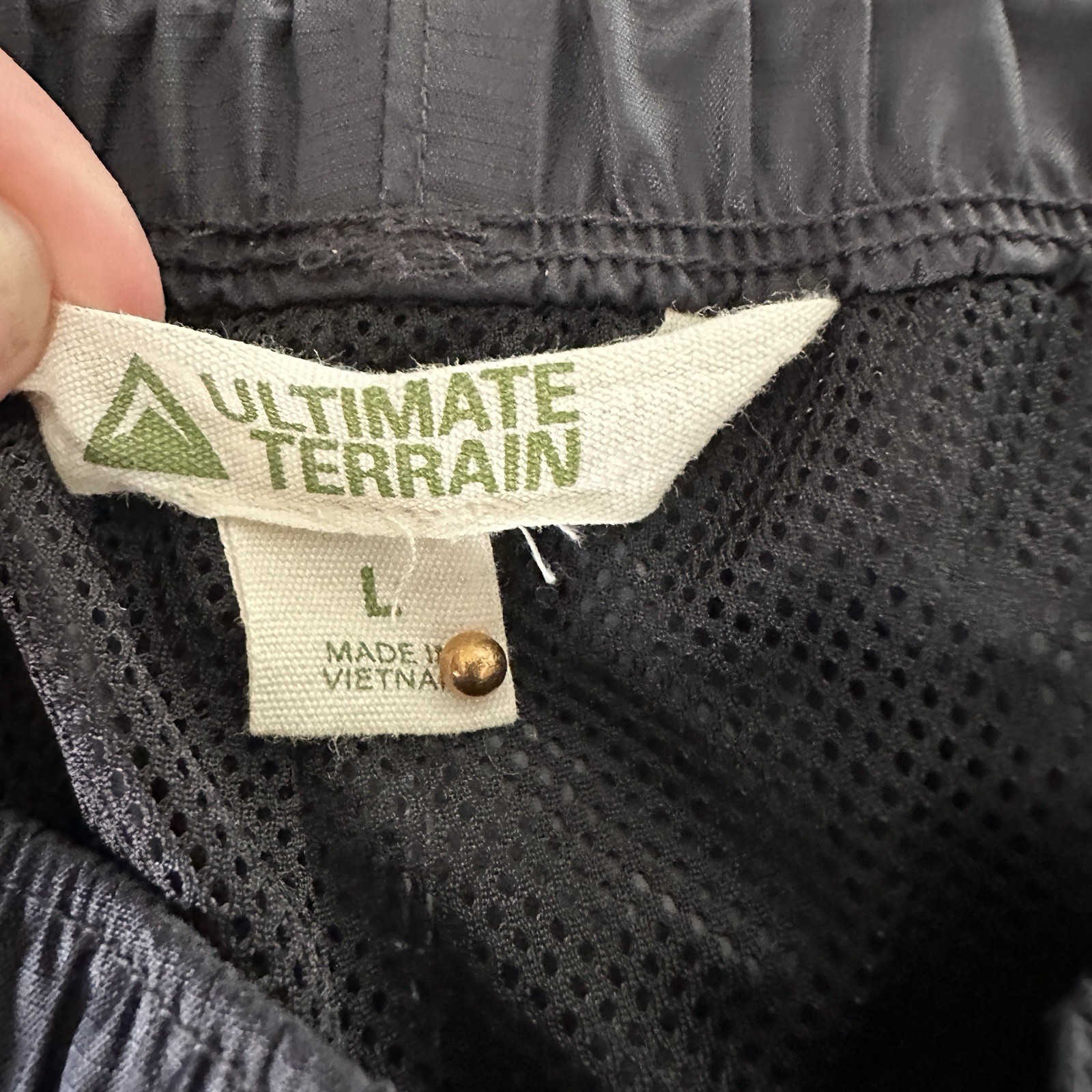 Ultimate Terrain Pant Mens L Black Nylon Windbreaker Cargo Straight Outdoor