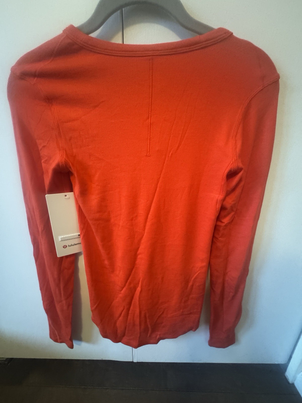 Lululemon Hold Tight Women’s Long Sleeve Tee Size 2 NWT