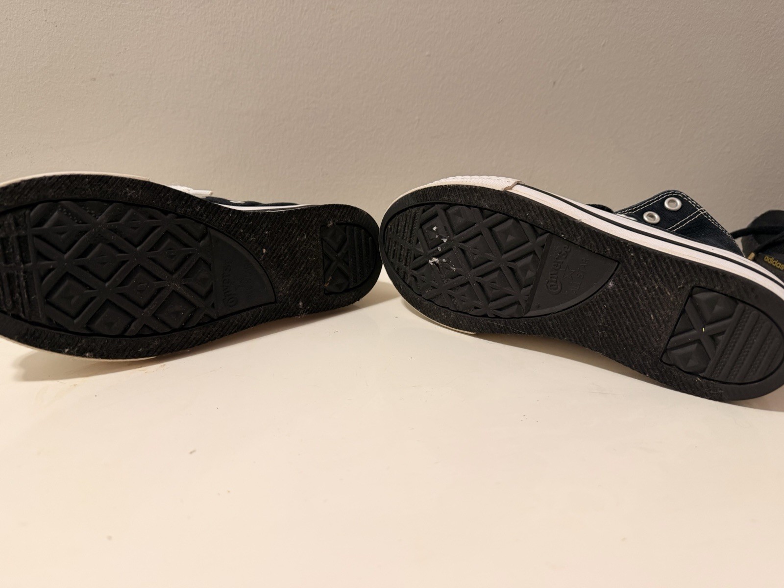 Converse Chuck Taylor All Star High Top Black/White Lace-Up Sneakers