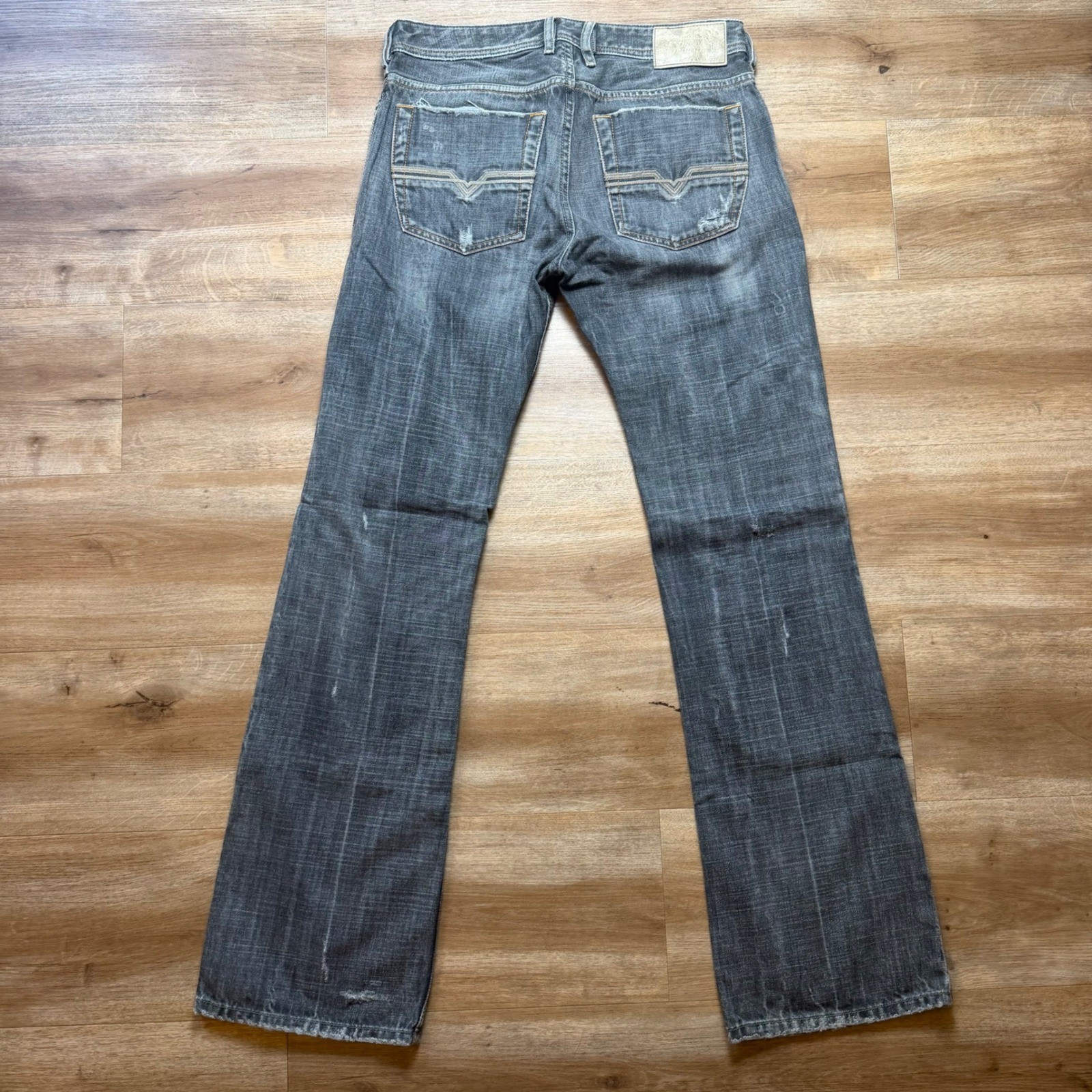 Diesel Zatiny Jeans Men 29×32 Grey Distressed Bootcut Denim Charcoal Punk 008C6