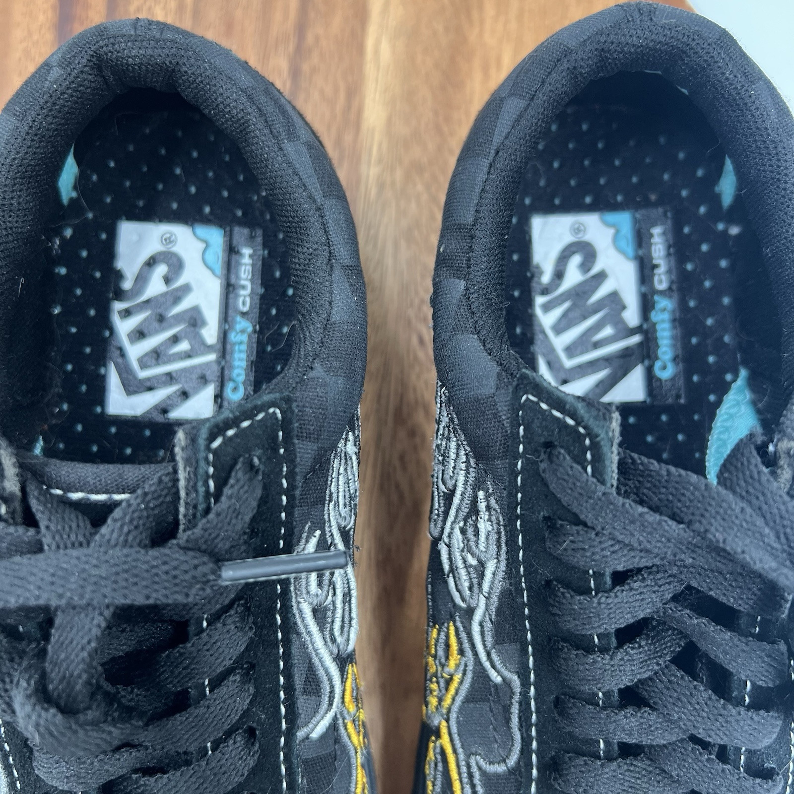 Vans Mens ComfyCush Old Skool ‘ignition’ Black Sneakers Shoes USw’s:5.5/USm’s:4