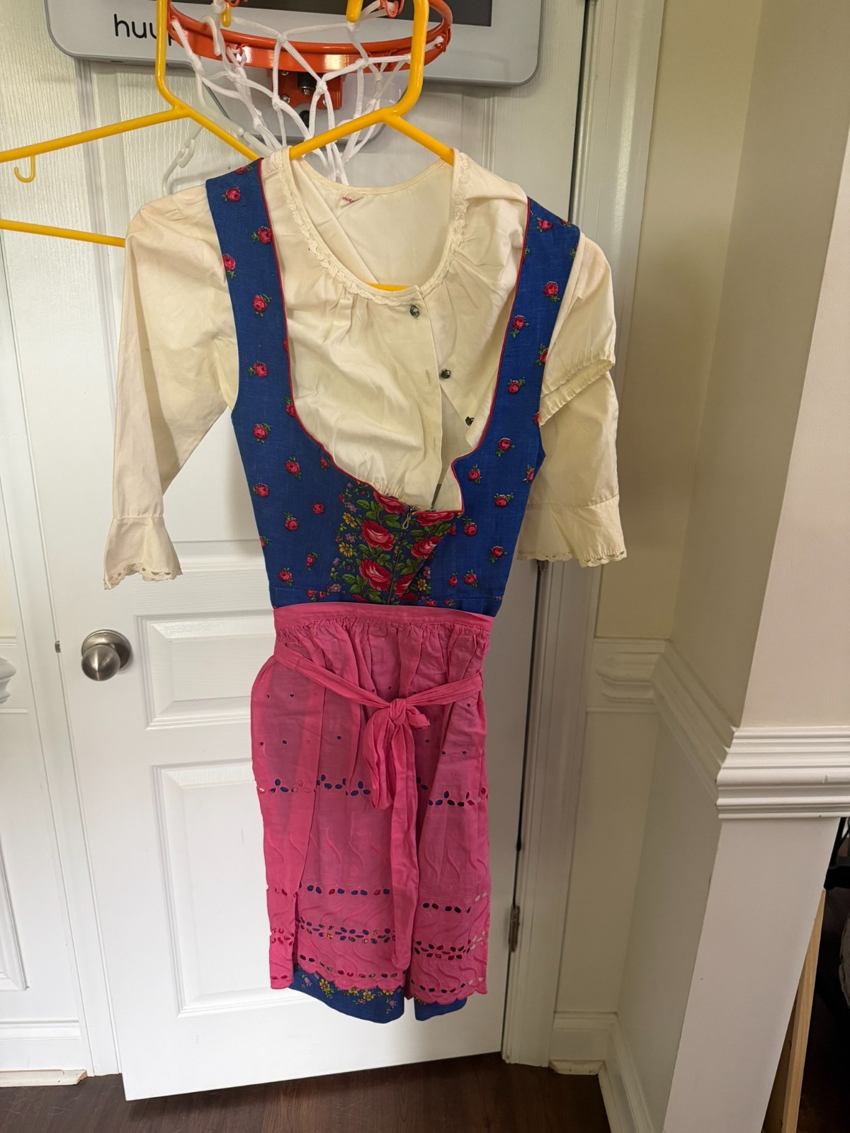 German Dirndl Alpine dress Oktoberfest Vintage Euro size 36 40 inches long