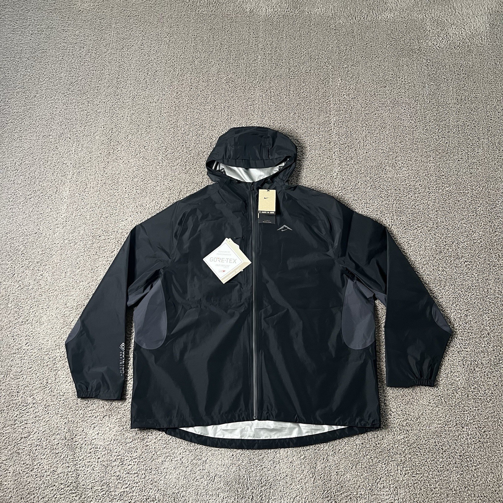 Nike Trail Cosmic Peaks Gore-Tex Infinium Running Jacket Men’s Size XXL Black