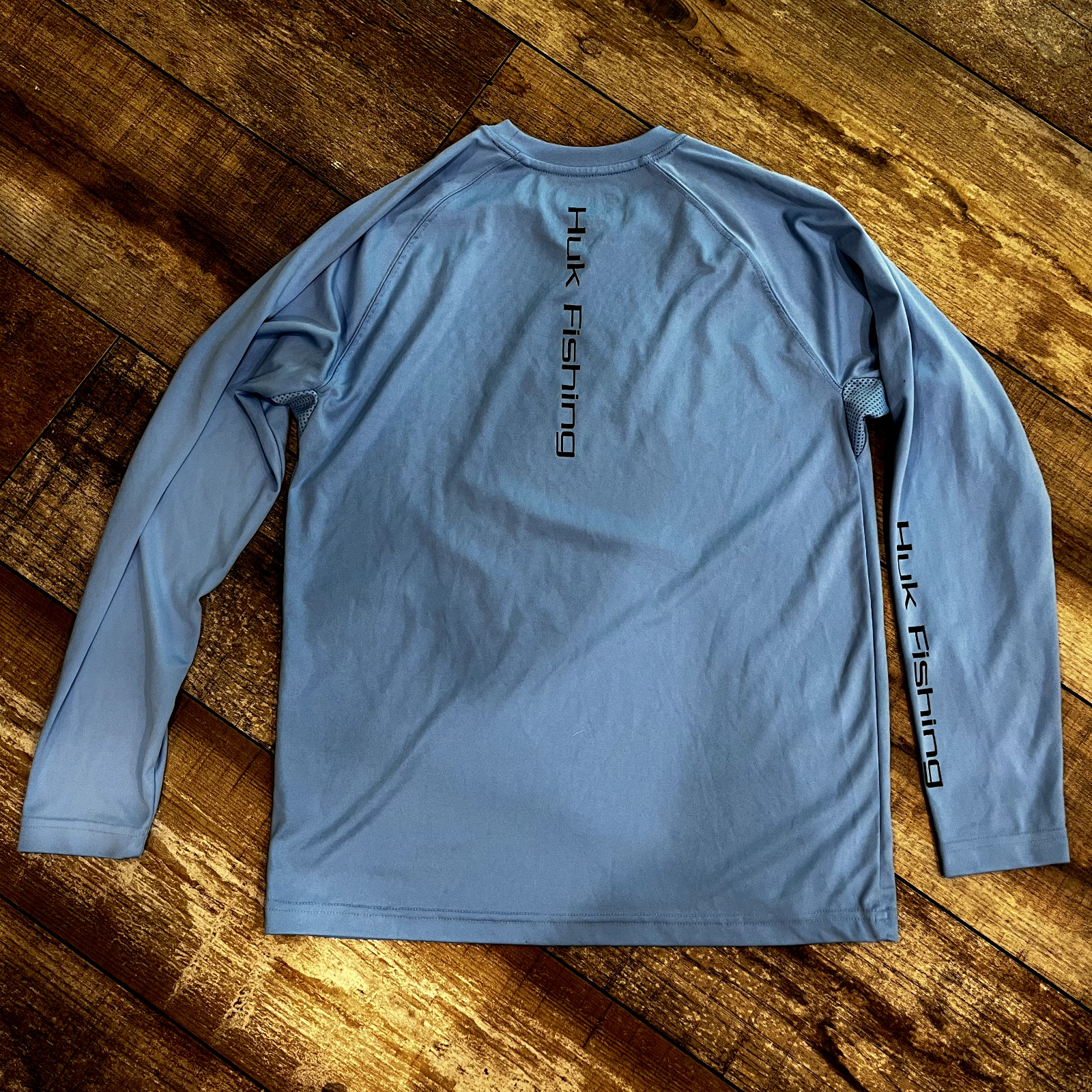 HUK Mens Shirt Small Performance Fabrics Blue Fishing Logo Long Sleeve Pullover