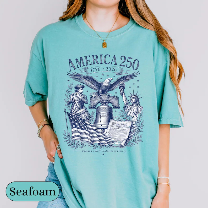 America Sketch Design Comfort Tee