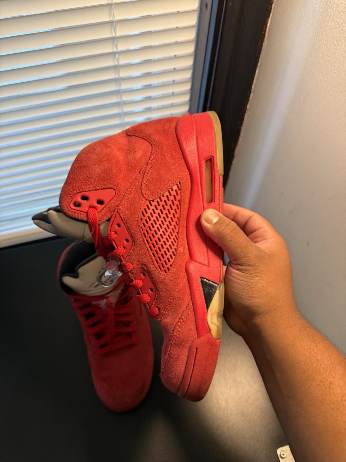 Air Jordan 5 Retro Red Suede Size 9 Good Condition