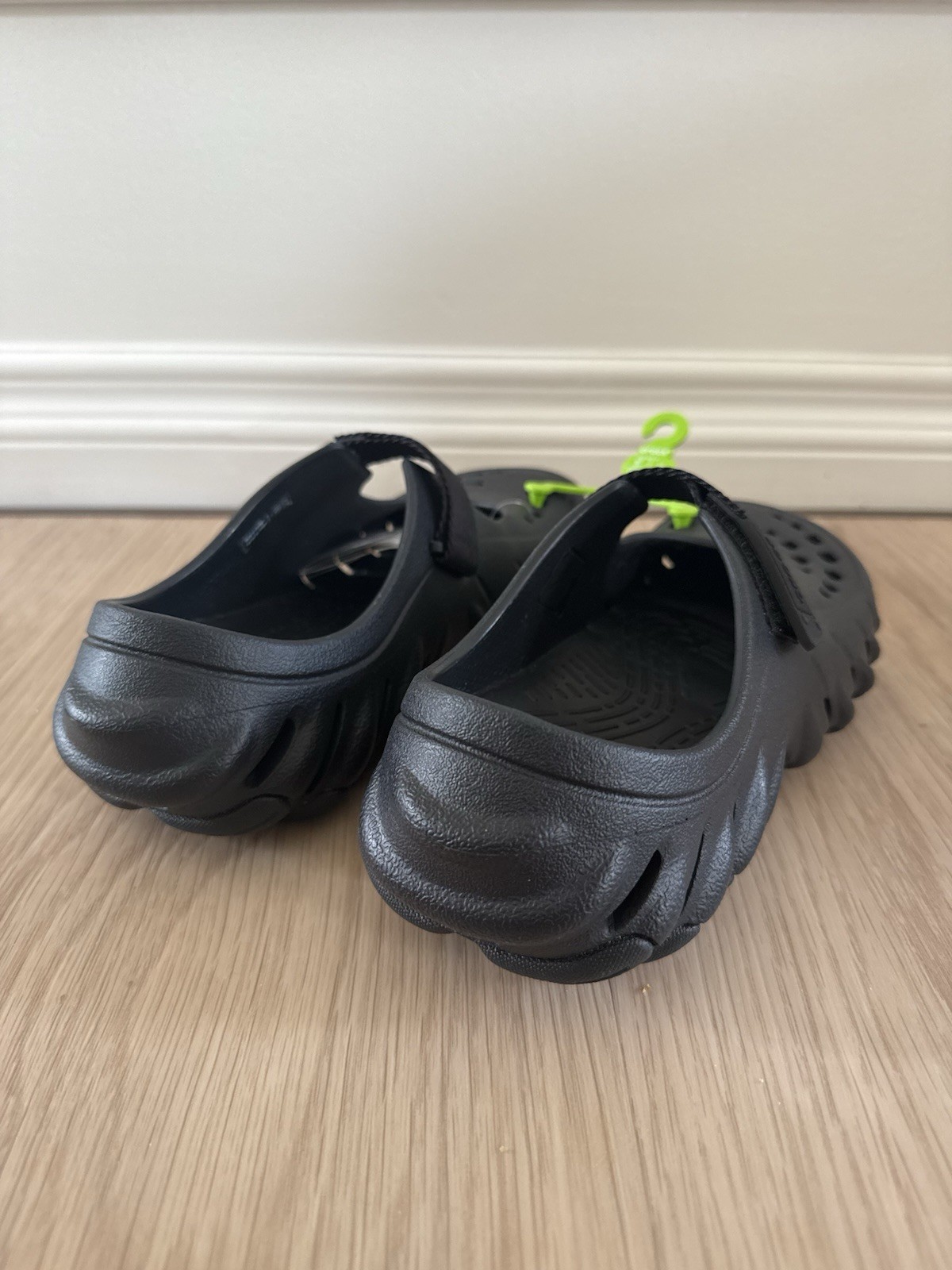 Crocs Echo Mary Jane Size W7