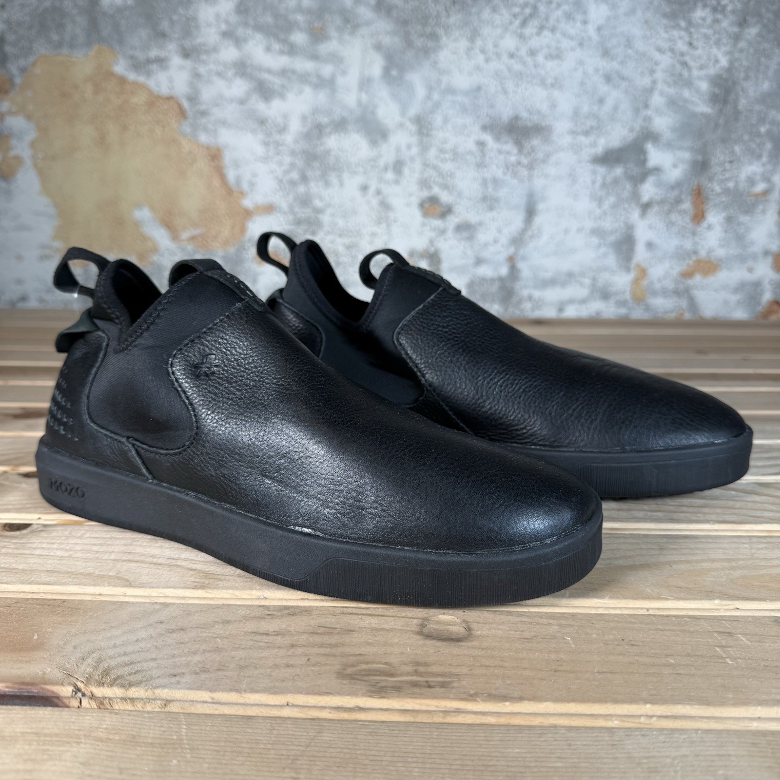Mozo Shoes For Crews ZANE Slip Resistant Slip On Leather Chef Clogs – Size 7.5
