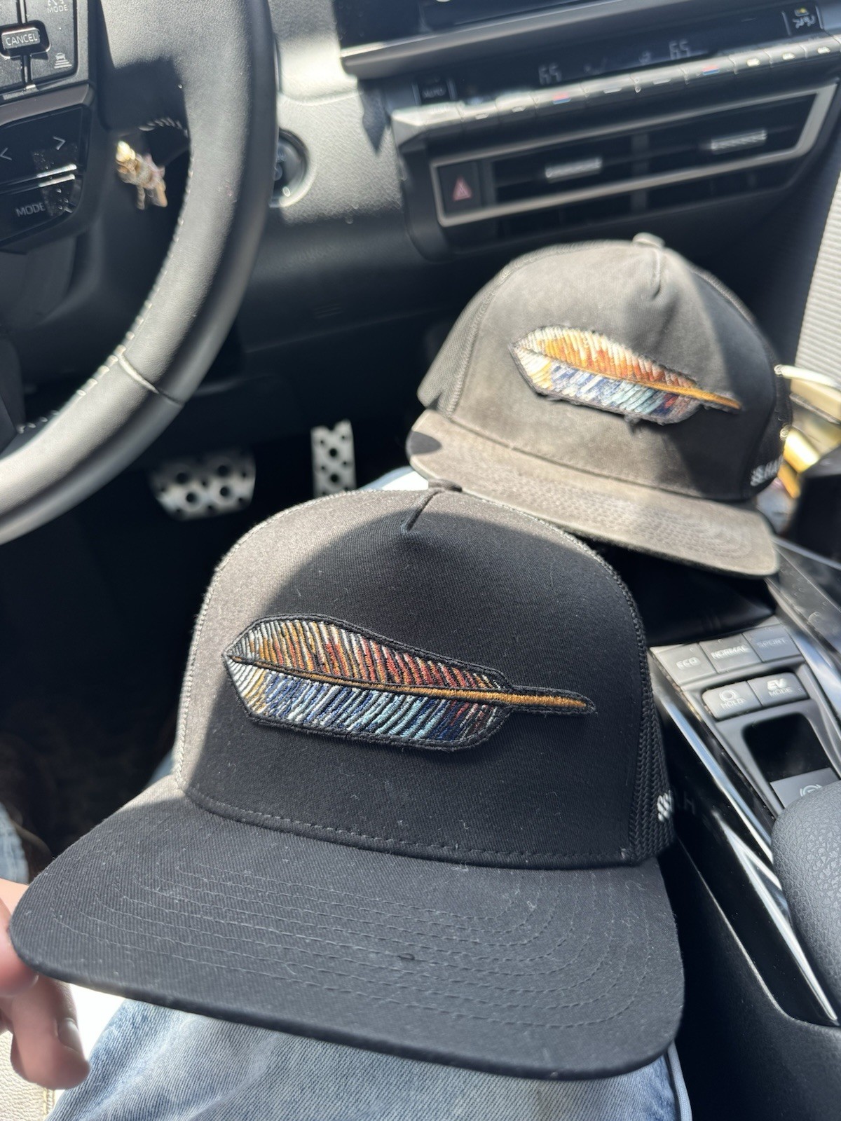 2 RARE!! Southern String Hat Co Feather Black Mesh SnapBack Hat 125$ PER hat