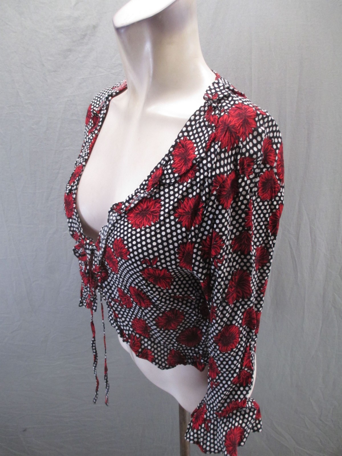 Forever 21 Size M Women Multicolor Floral Front Tie 3/4 Neck Ruffle Crop Top 861