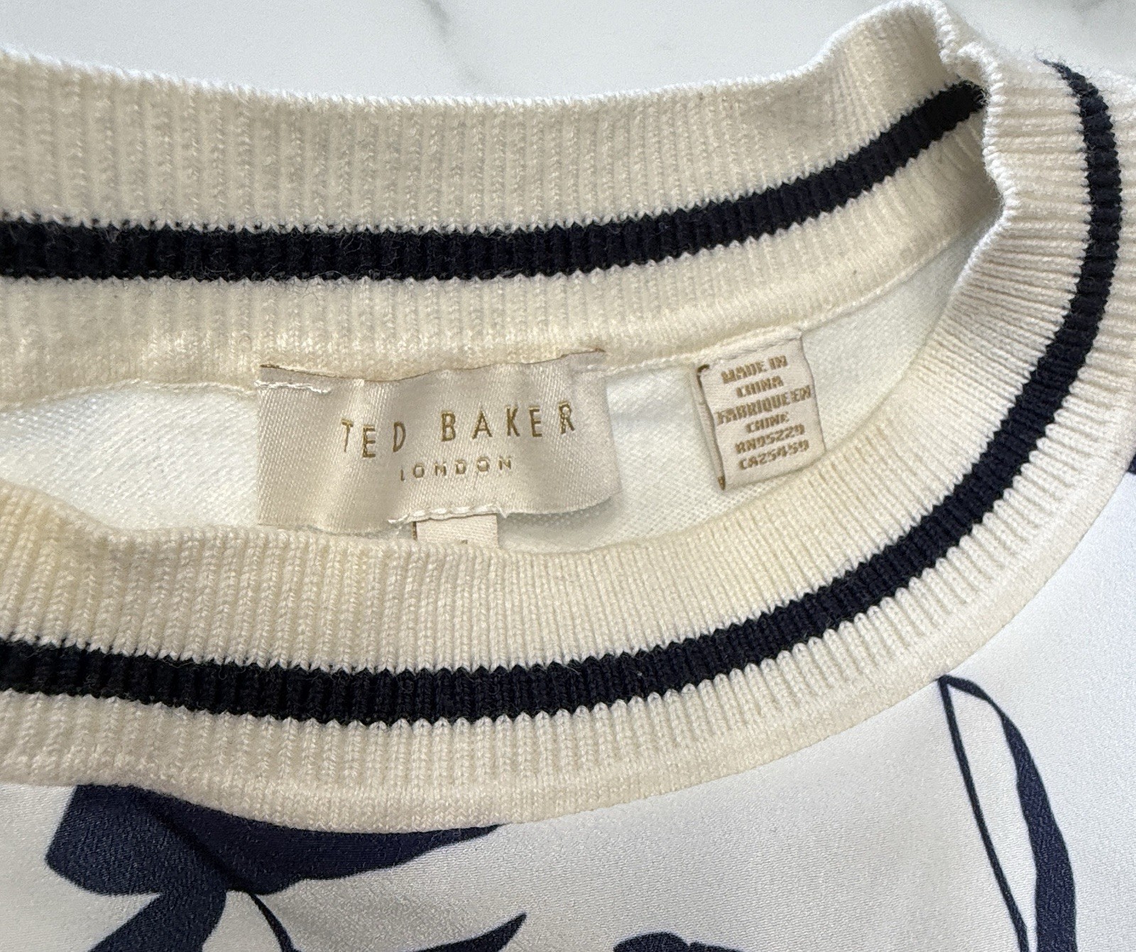 Ted Baker London Women’s Blouse Size 1 Us 4 Cream Navy Floral Crew Neck Pullover