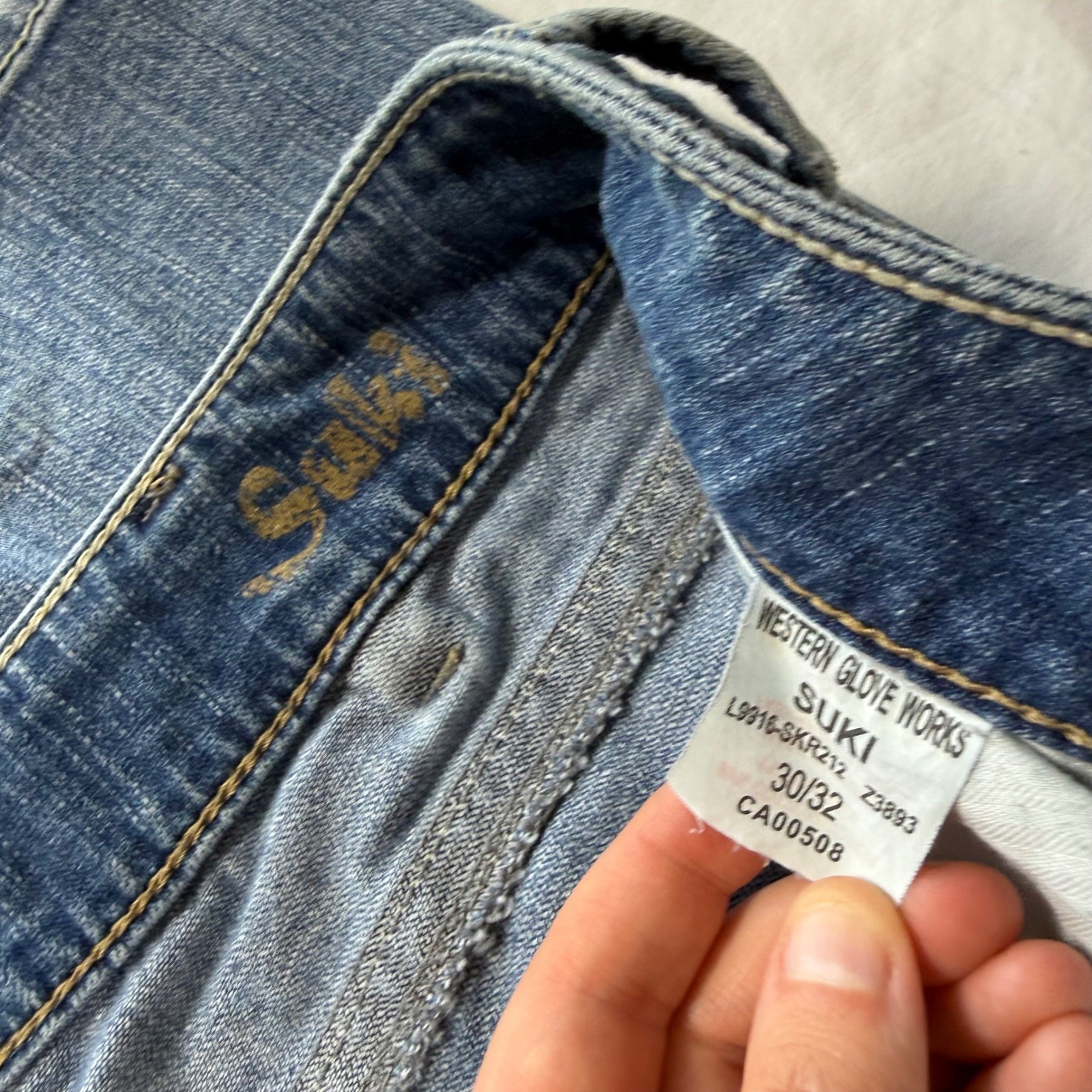 Silver Jeans Suki Mid Rise Bootcut Jeans Medium Wash Blue 30×32 Y2K Summer Party