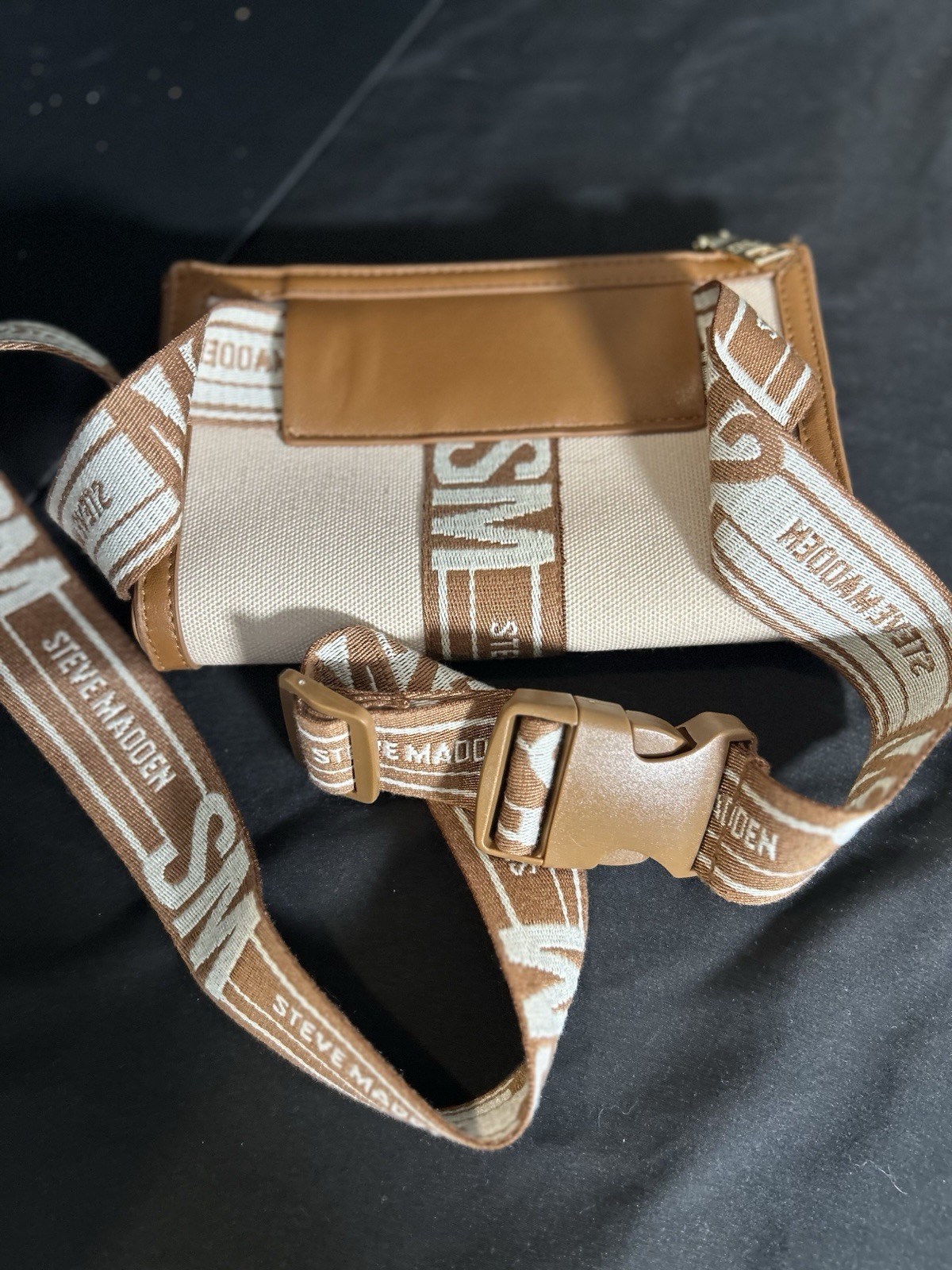 Steve Madden Bwebber Convertible Crossbody Clutch Bag Tan Canvas Logo Strap