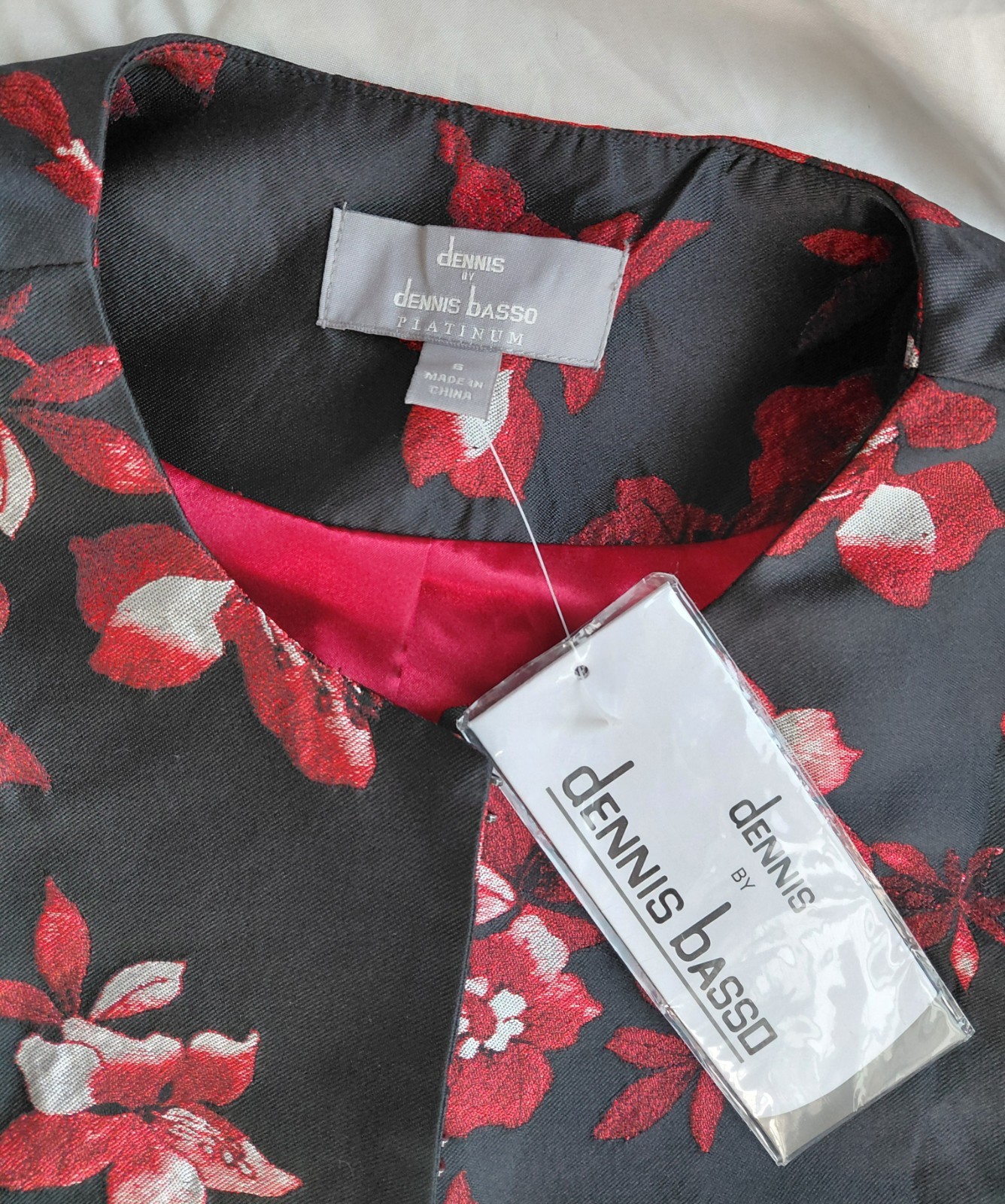 NWT Dennis Basso Platinum Floral Cropped Jacket Sz 6 Red A301451 Women ZB2