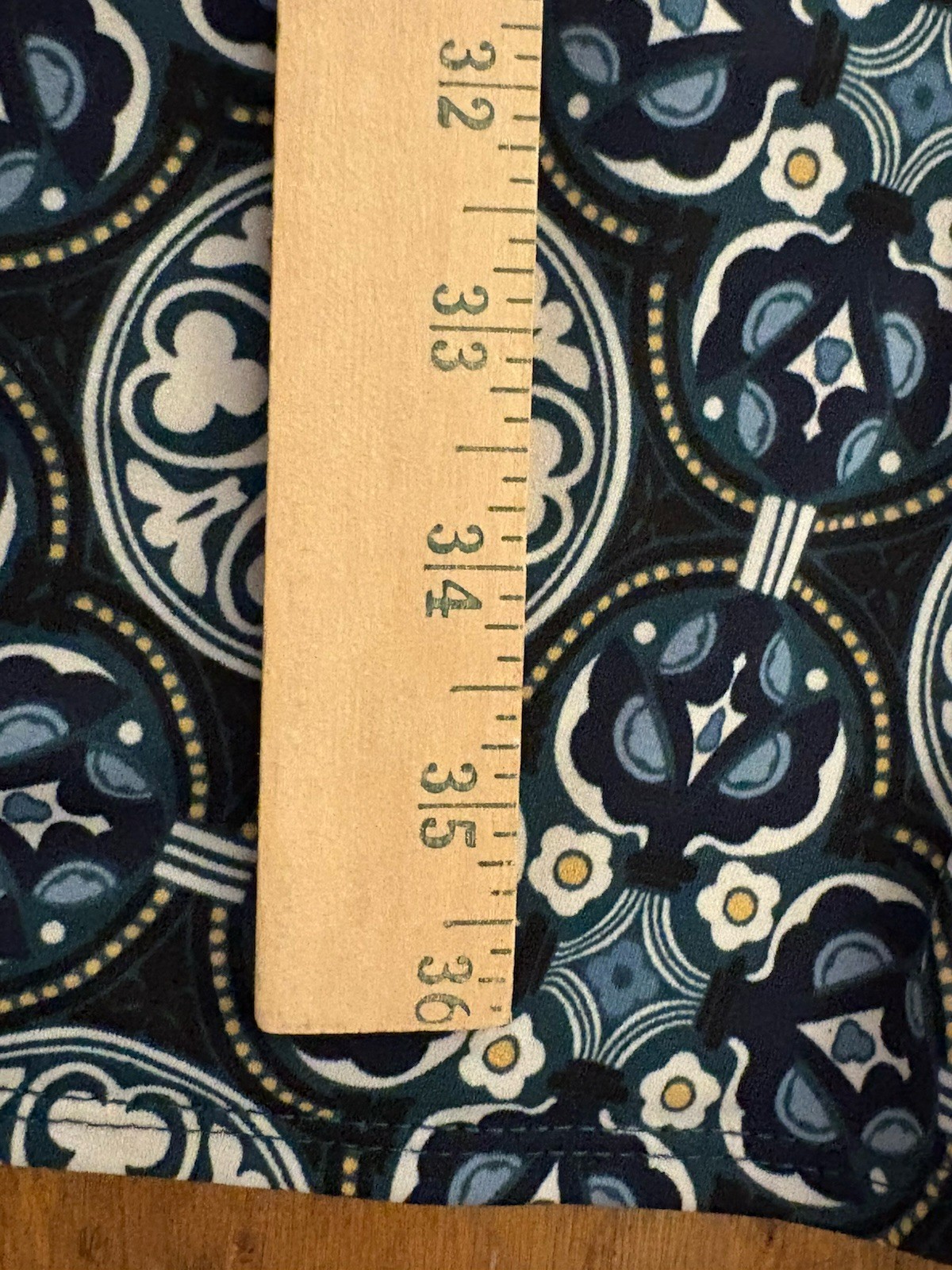 Max Studio Women’s Small Dress U Neckline Long Slv with Flutter Ends Blue Print