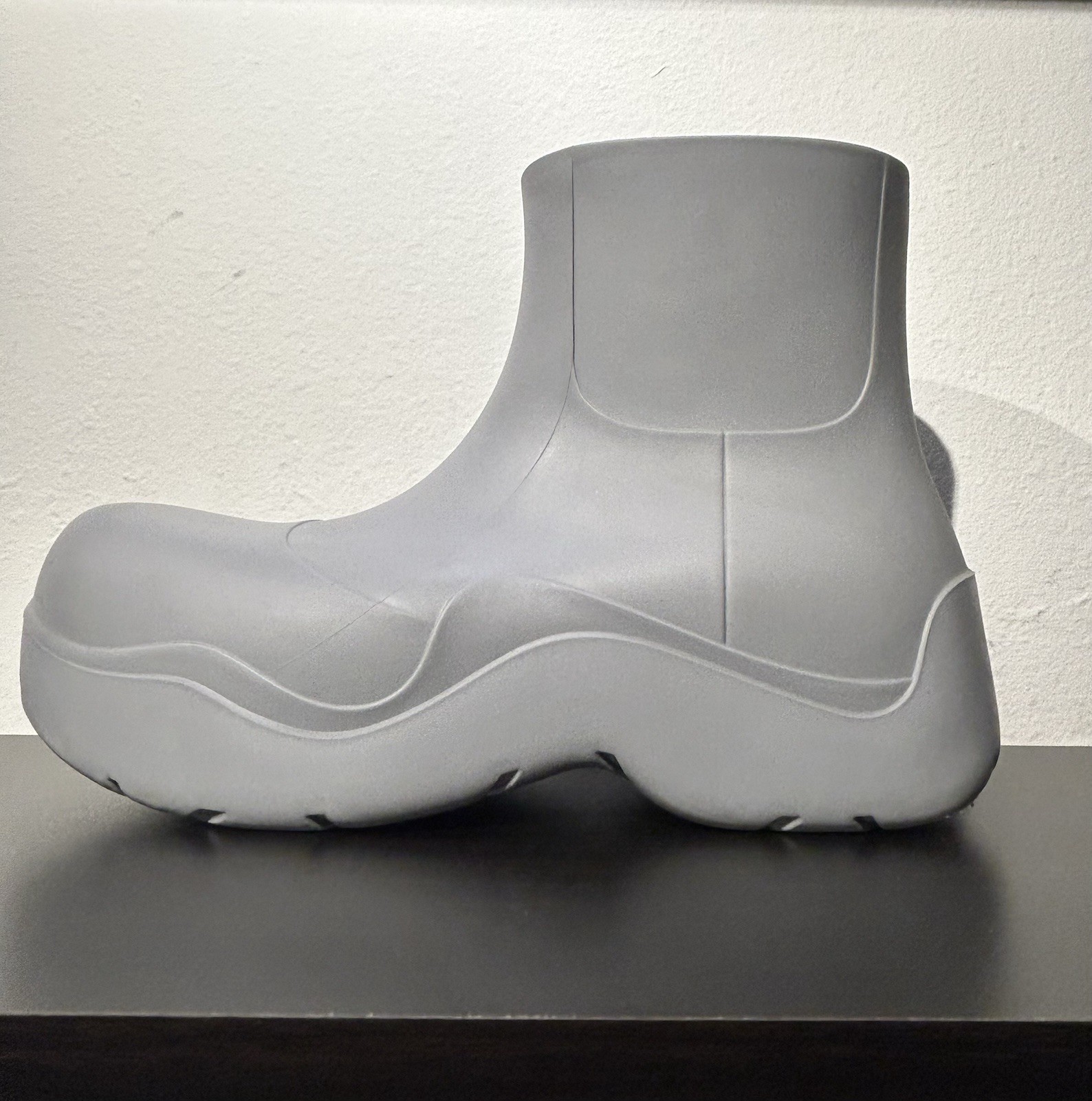 Bottega Veneta Puddle Boots – Grey – 40M