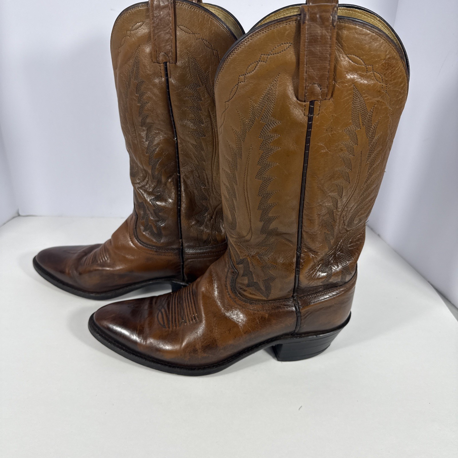 Dan Post Classic Brown Western Cowboy Boots Mens Size 9.5 EW Leather Embroidered