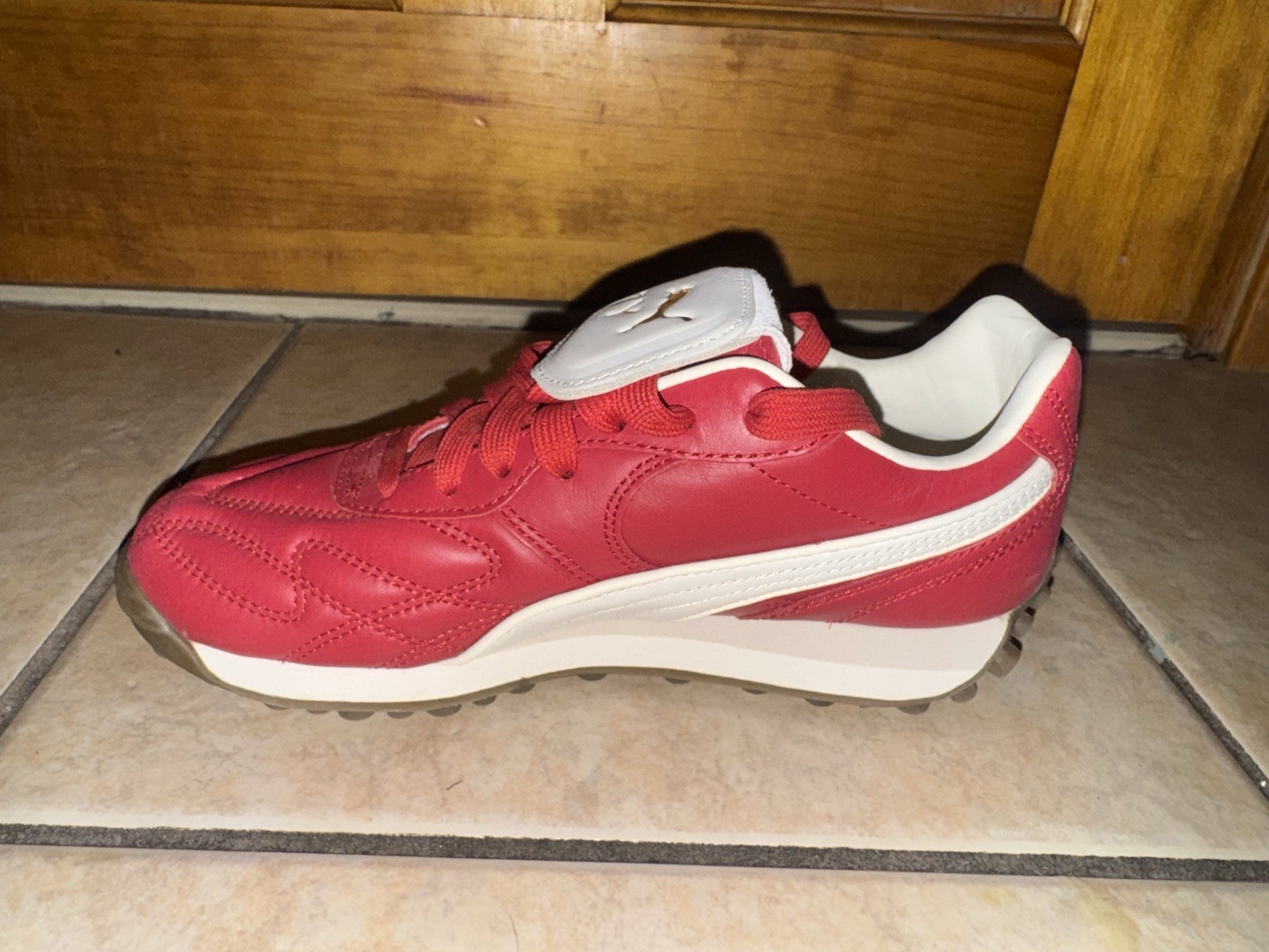 PUMA Fenty x Avanti VL Rihanna Club Red Leather Sneaker Womens Size 7 No Box
