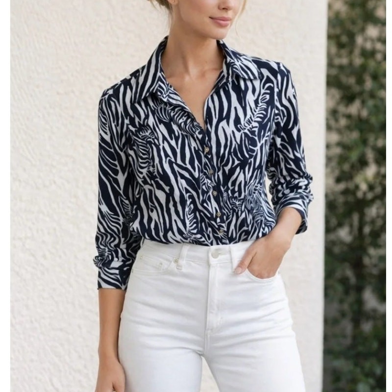 Lilly Pulitzer Entourage Zebra Button Down Shirt Navy Blue White Size 6