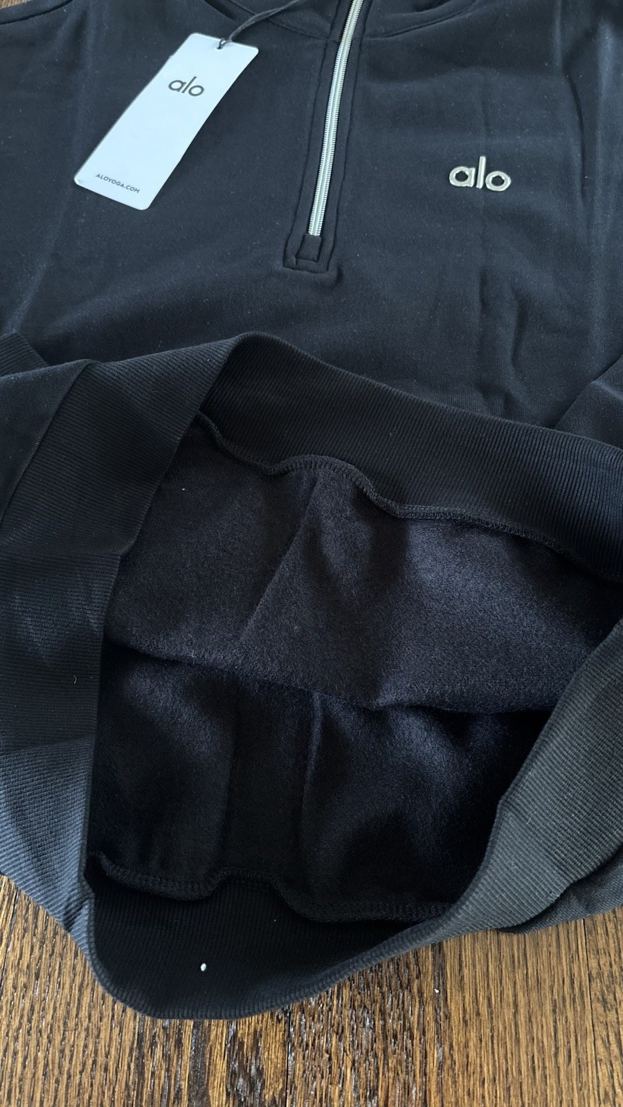 Size Extra Large- ALO Accolade Quarterzip Black Pullover