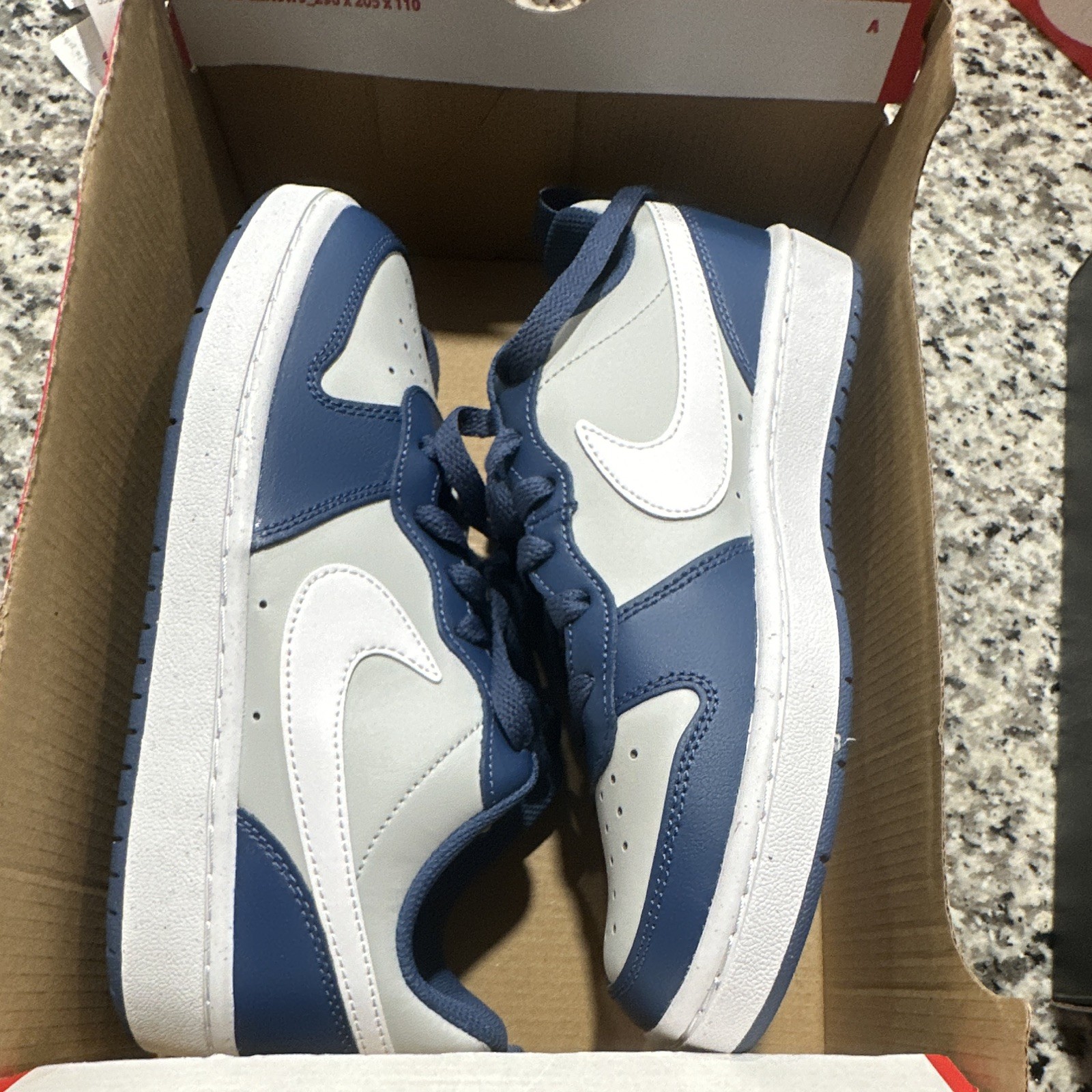 Nike Unisex Kids US 5 Blue/White Colorblock Low Top Lace Up Sneakers
