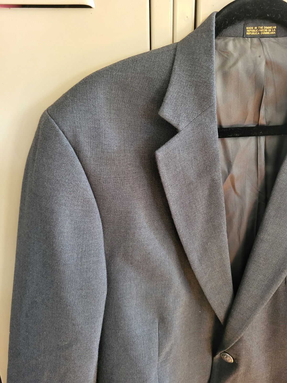 Stafford Grey blazer. Polyester/worsted Wool. Size 44L