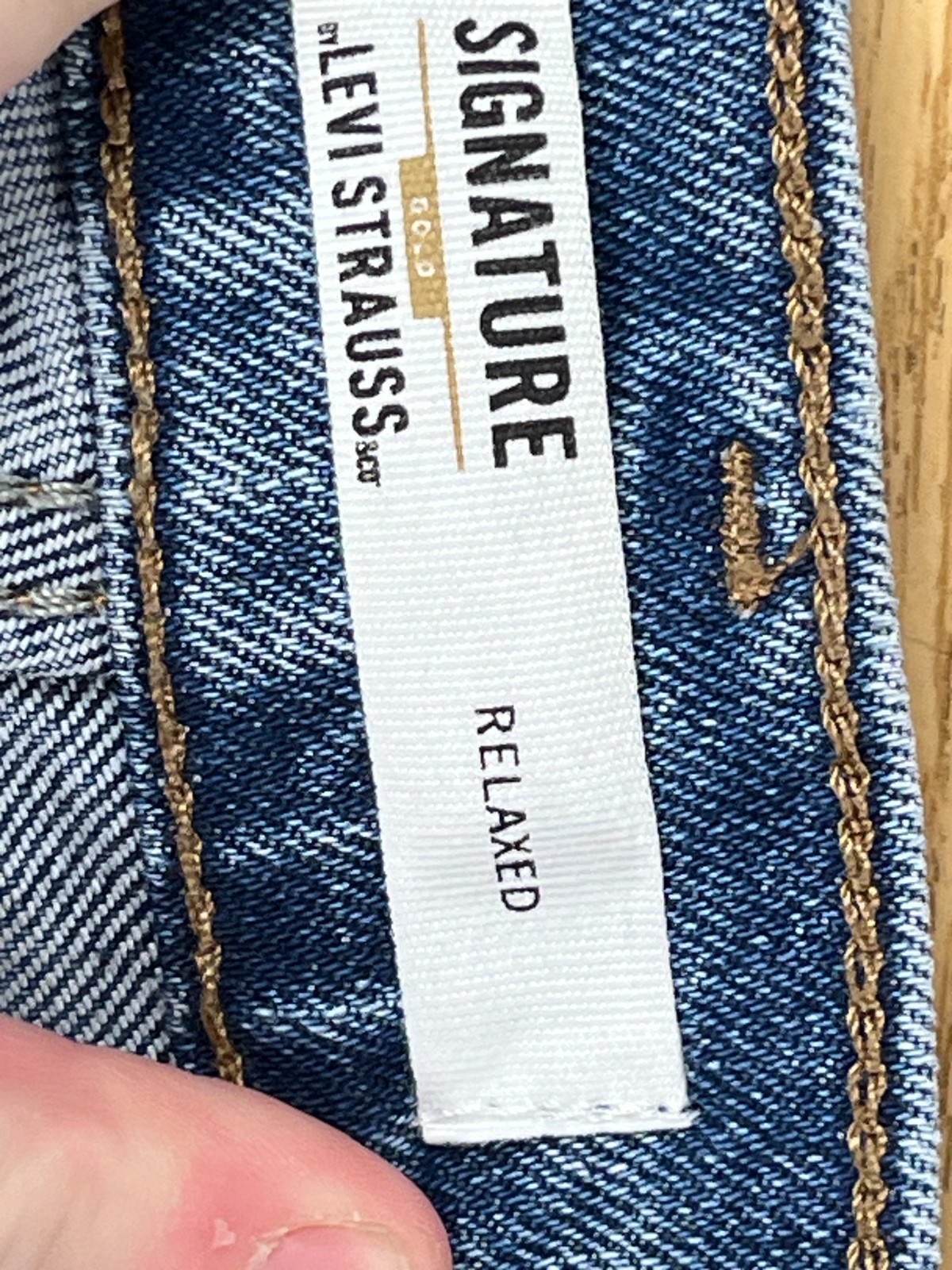 Signature by Levi Strauss Mens Size 40×32 Relaxed Fit Zip Fly Jeans Blue Denim