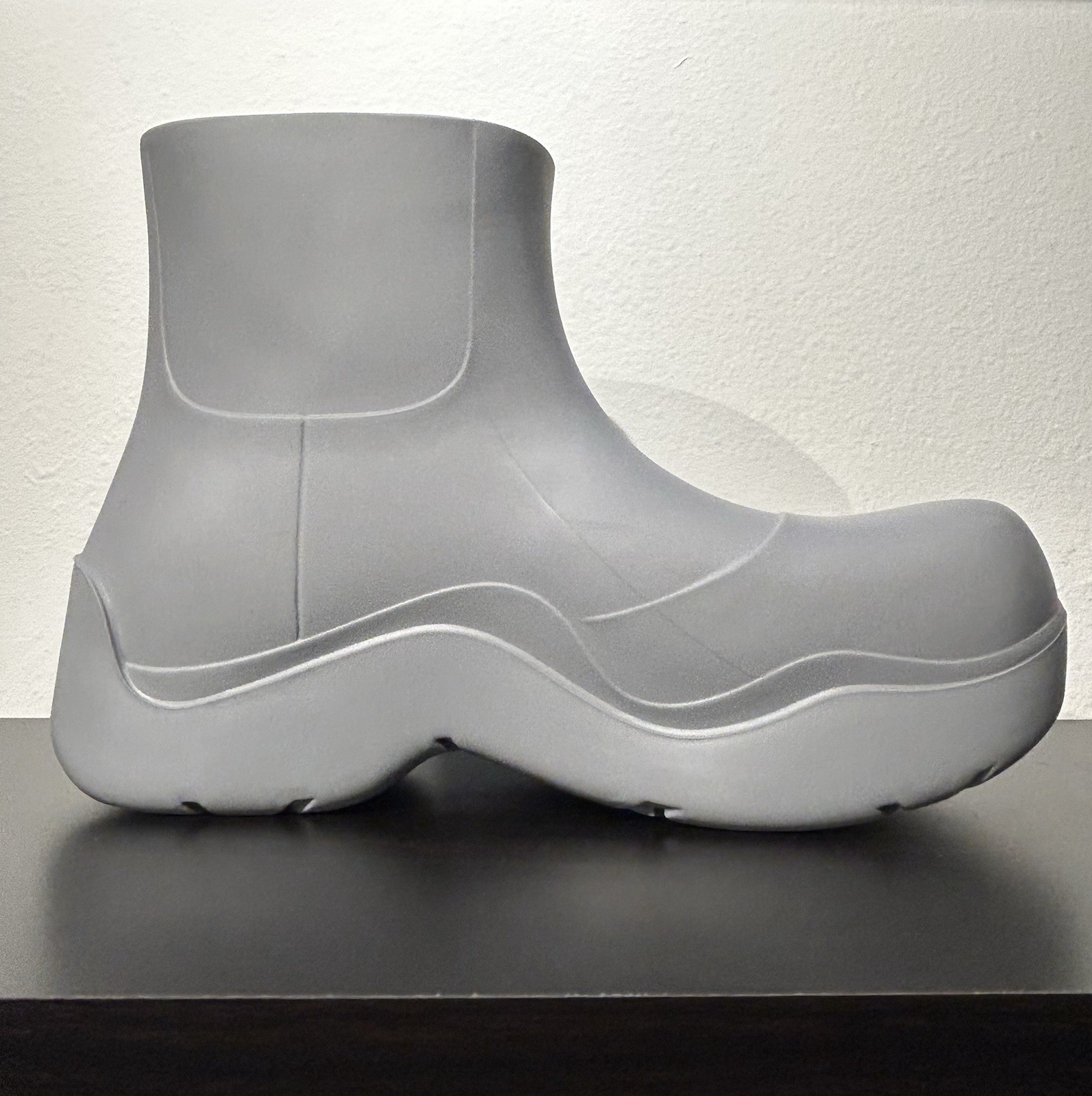 Bottega Veneta Puddle Boots – Grey – 40M