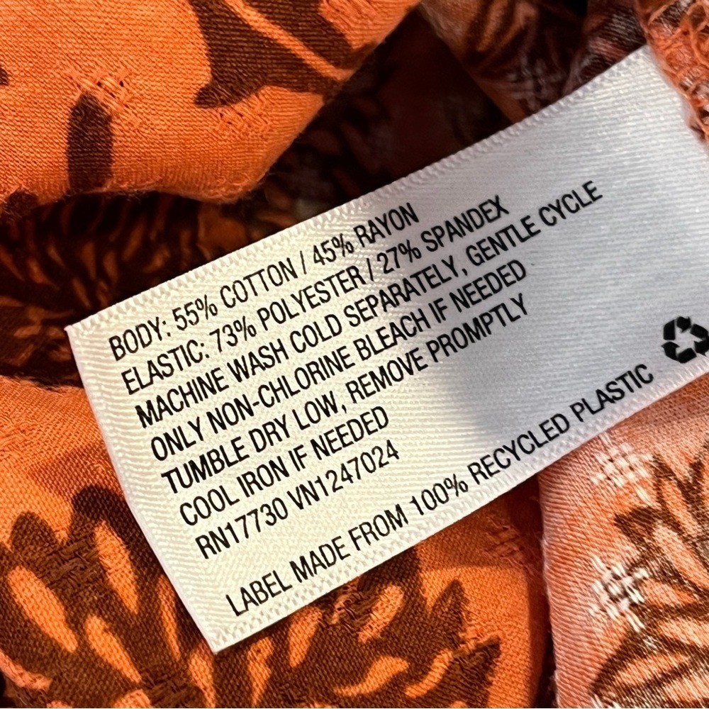 Universal Threads Floral Orange long sleeves cinched Top size small