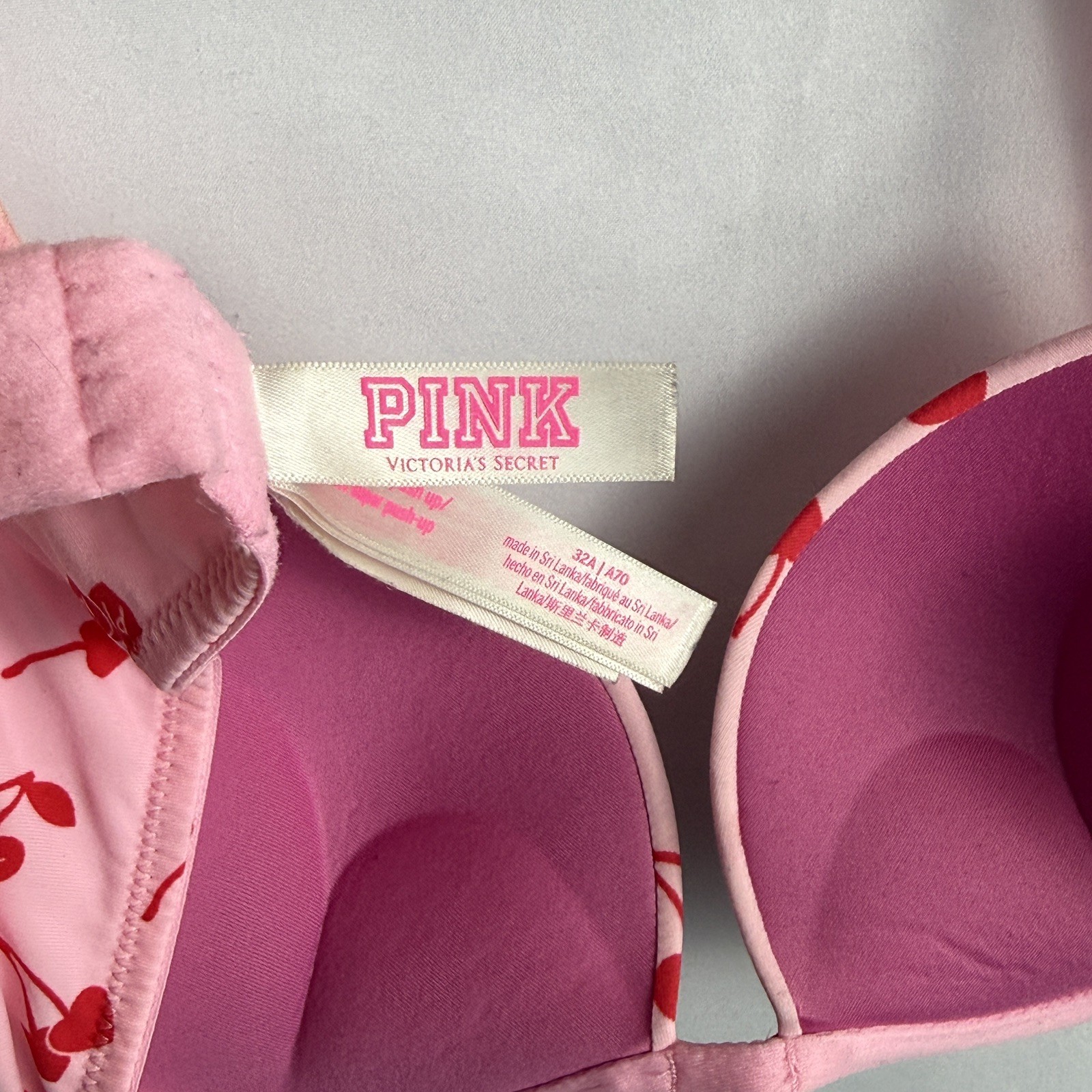 Victoria’s Secret PINK Sexy Pushup Bra 32a Color Pink and Red Heart Cherries VS