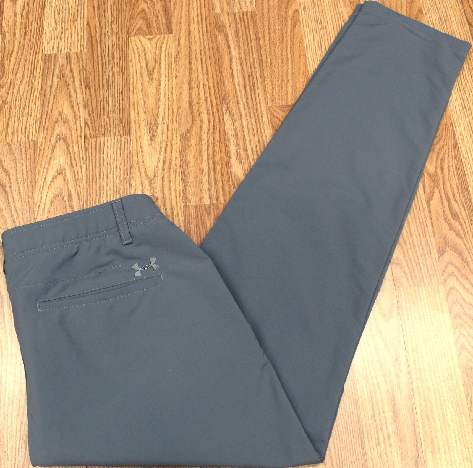 UNDER ARMOUR REGULAR FIT GOLF PANTS NYLON/POLY/SPANDEX GRAY Sz 36W x 34L