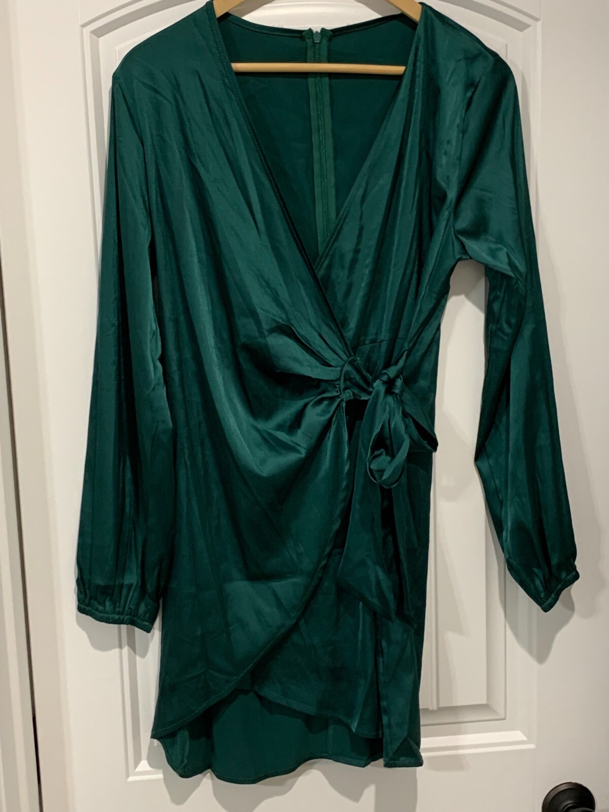 Lyaner Wrap Dress Women Size Medium Emerald Green Silky Tie Front Balloon Sleeve