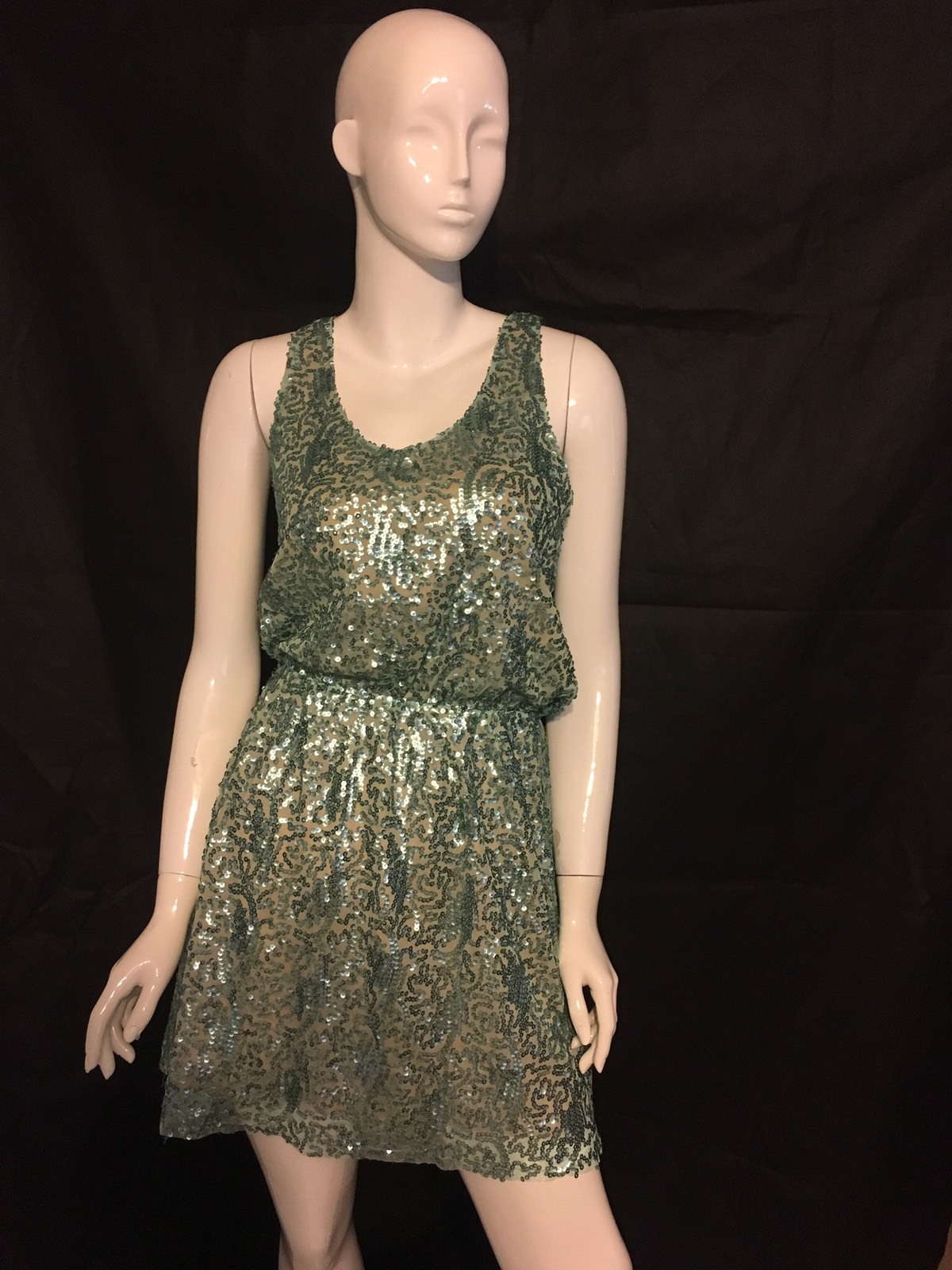 NEW! $220 Dress the Population Maryann Sleeveless Sequin Dress [SZ Medium] #e92
