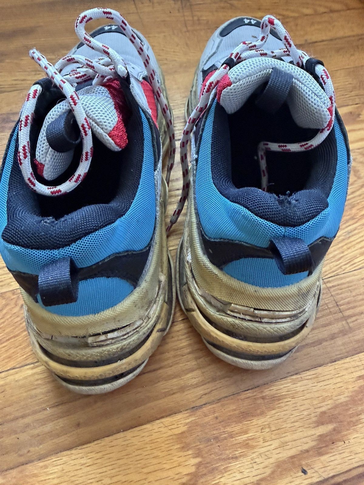 Balenciaga Triple S ‘Multicolor’ (Blue/Red/Beige) – Used