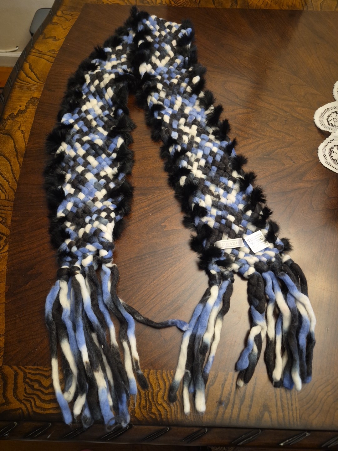 SAOPAULO Genuine Rabbit Fur Crocheted Scarf Tasseld 70″ L x 7″W NWOT