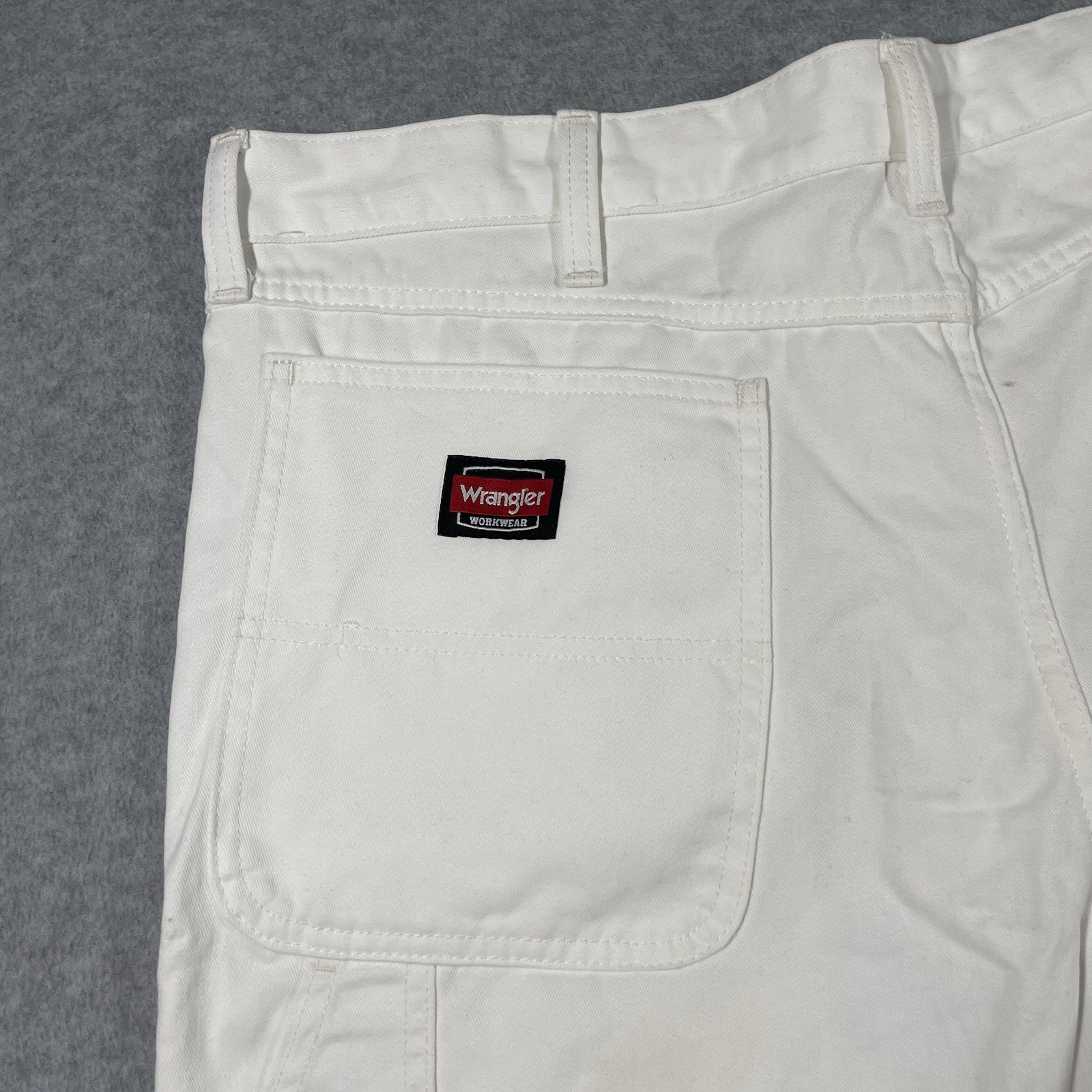 Wrangler Carpenter loop painter Jeans Men’s (fits 37×33) white straight solid