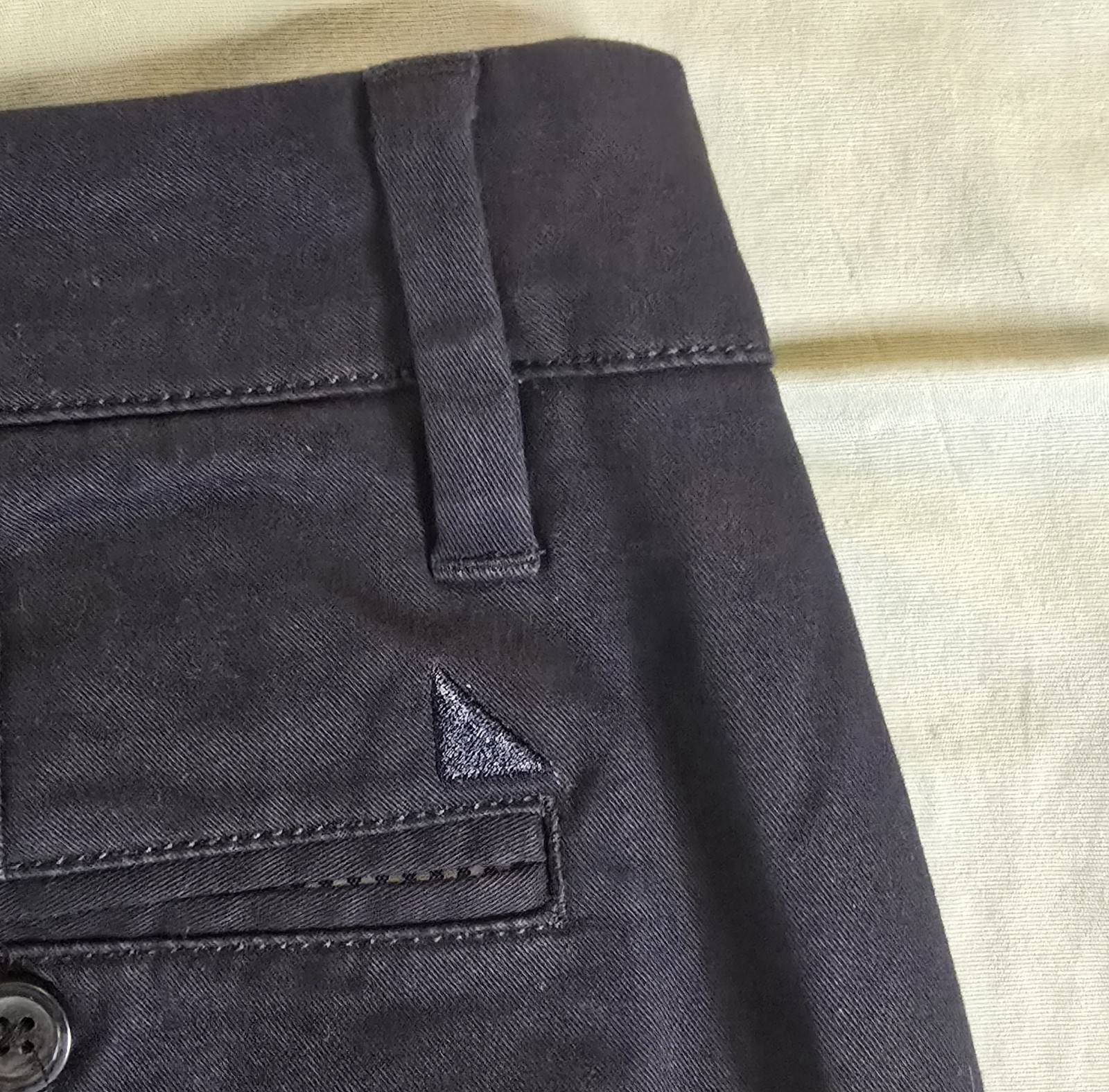 UNTUCKiT Mens Slacks W34 L30 Straight Fit Navy Blue 97% Cotton Stretch Comfort