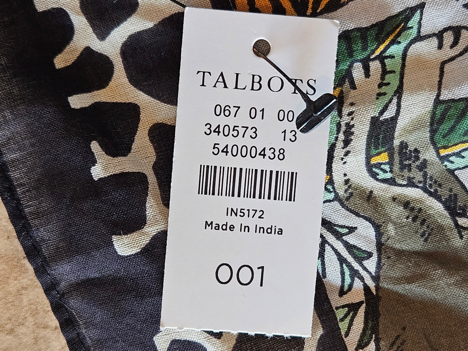 TALBOTS New with Tag Animal Print 100% Cotton Scarf 21”X 22″