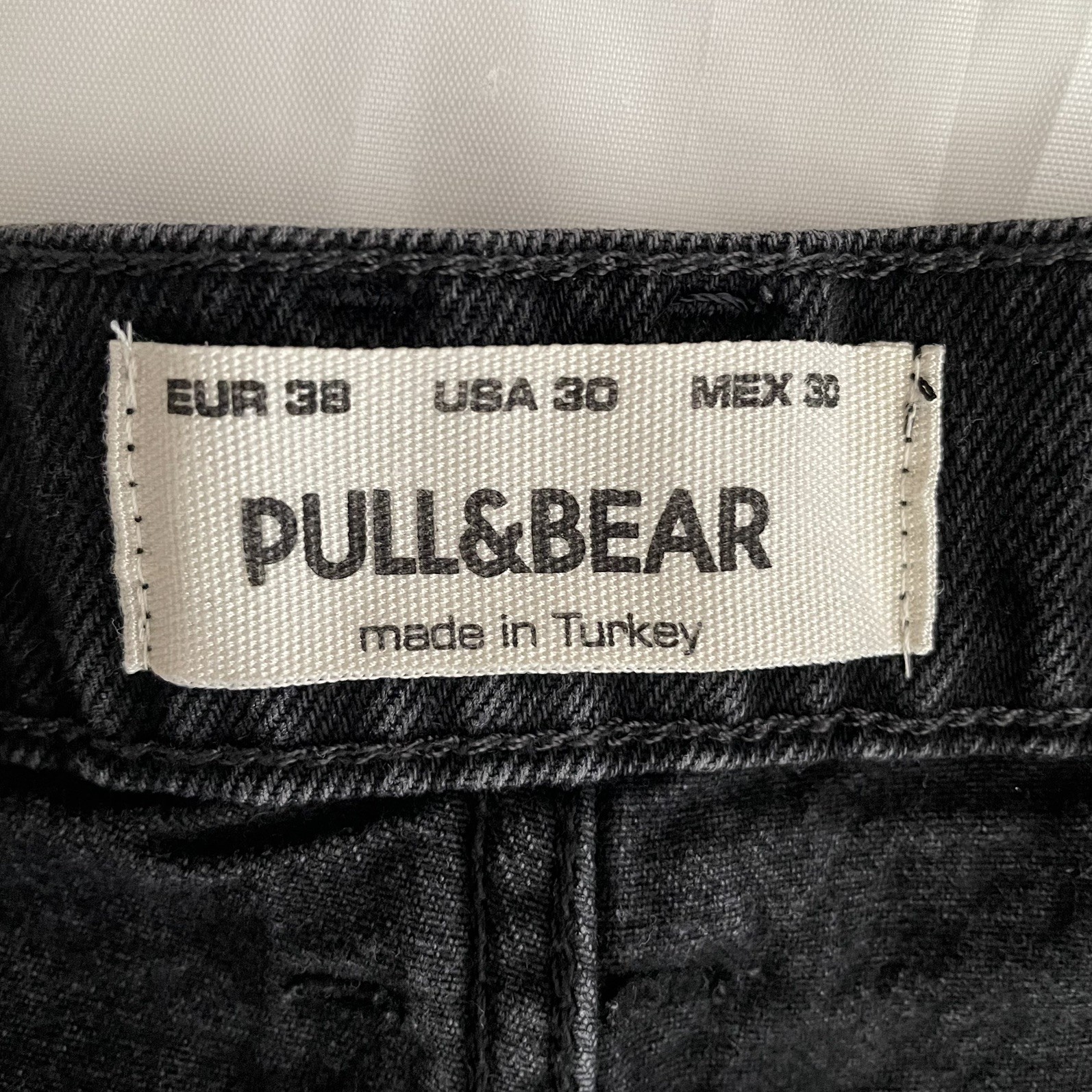Pull & Bear Women’s High Rise Skinny Jeans Size 30– washed Black Denim